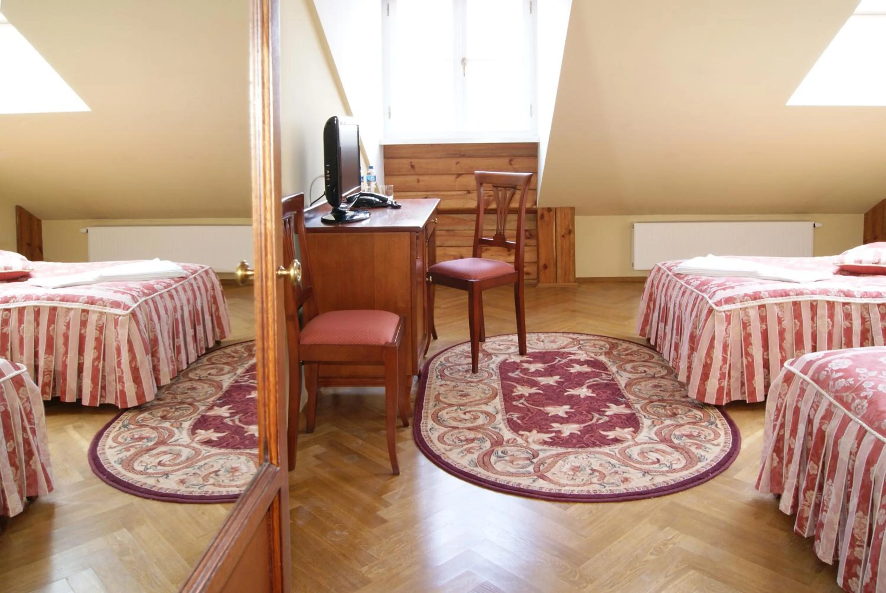 Bed in Pałac Łochów