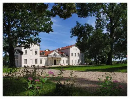 Pałac Łochów Pałac Łochów