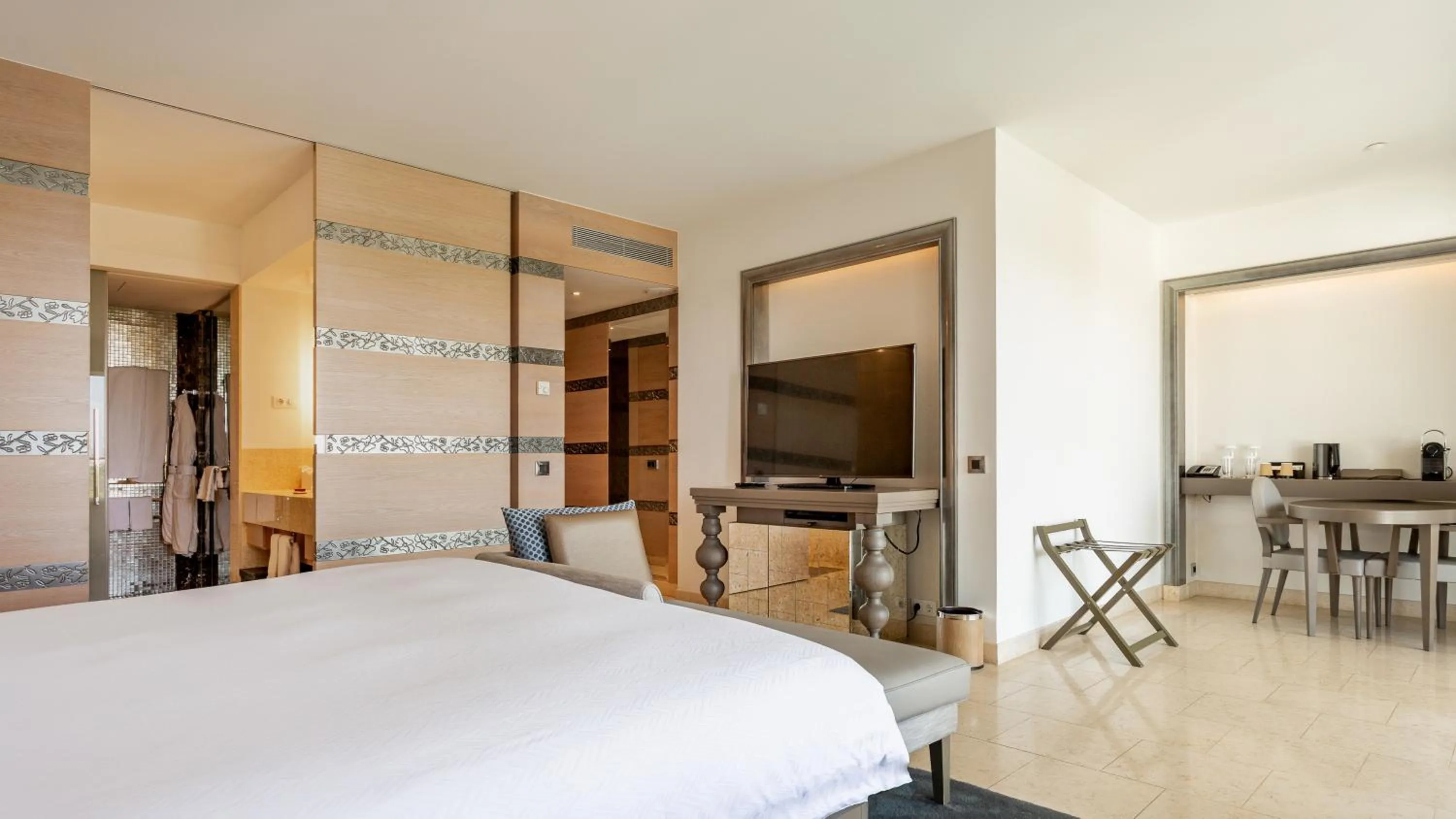 Bedroom, Bed in Conrad Algarve