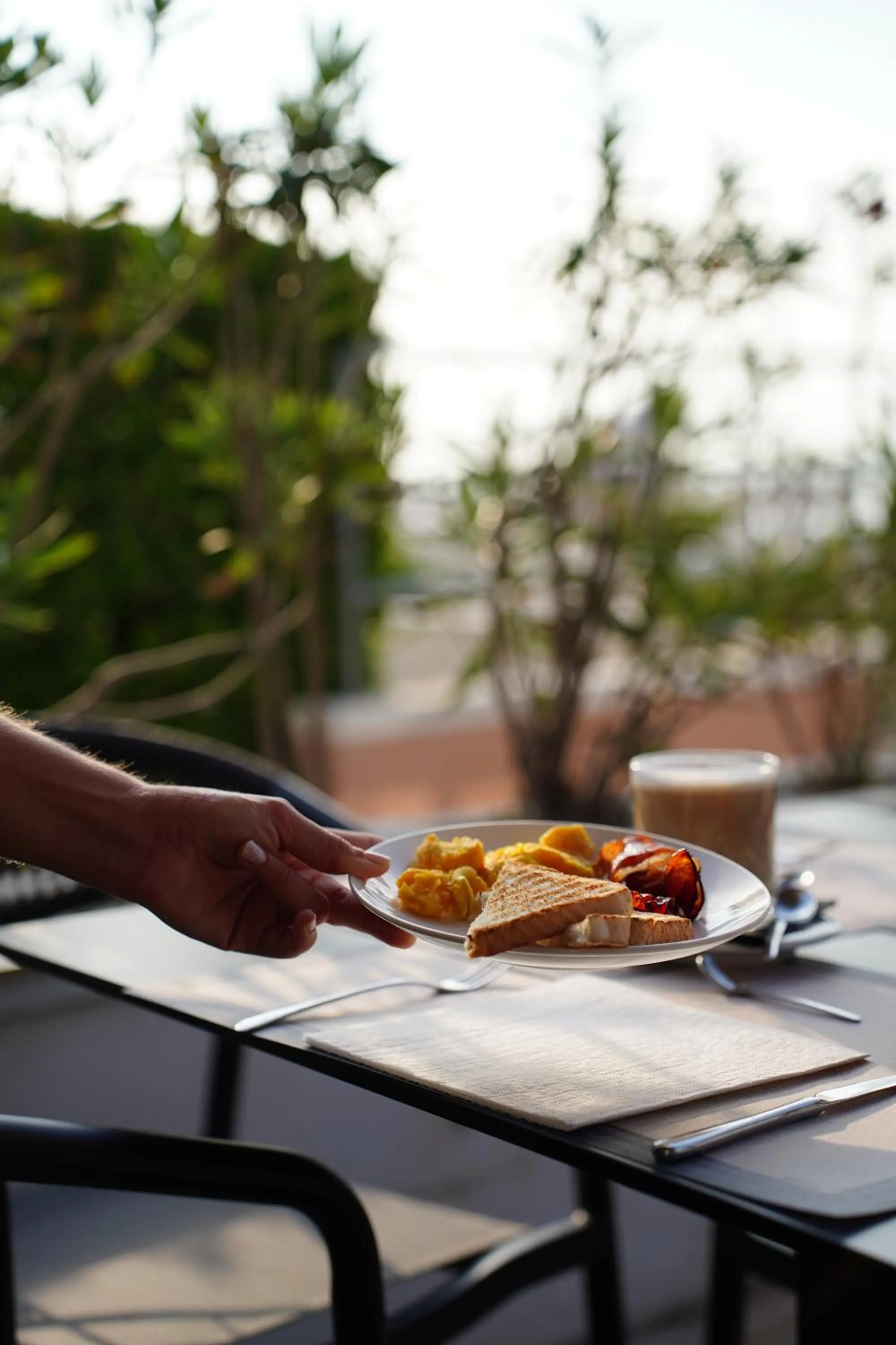 Breakfast in Hotel Delaville Frontemare