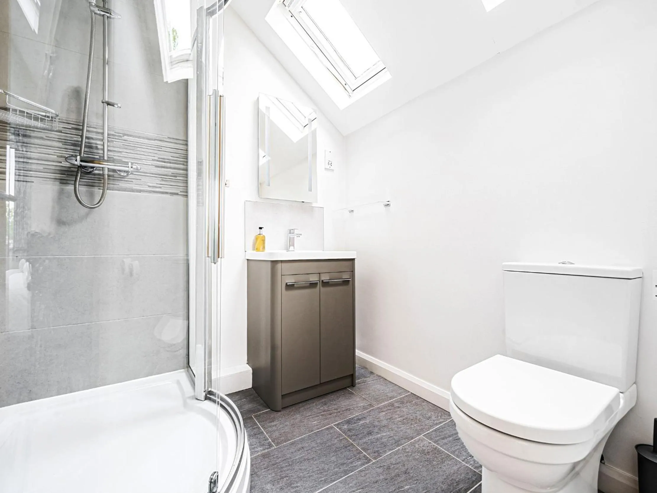 Property building in Hazel - Woodland Cottages