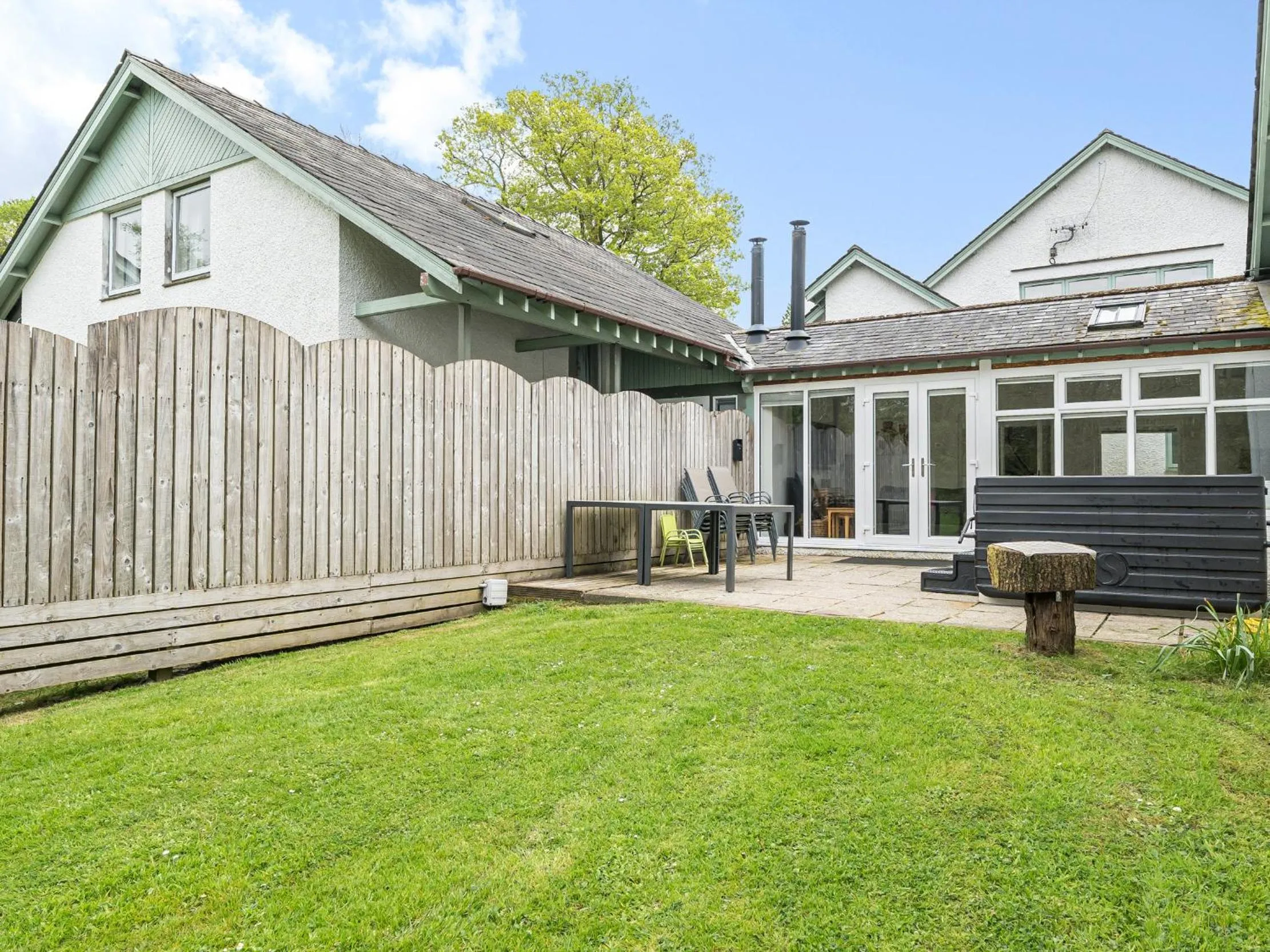 Property building in Hazel - Woodland Cottages