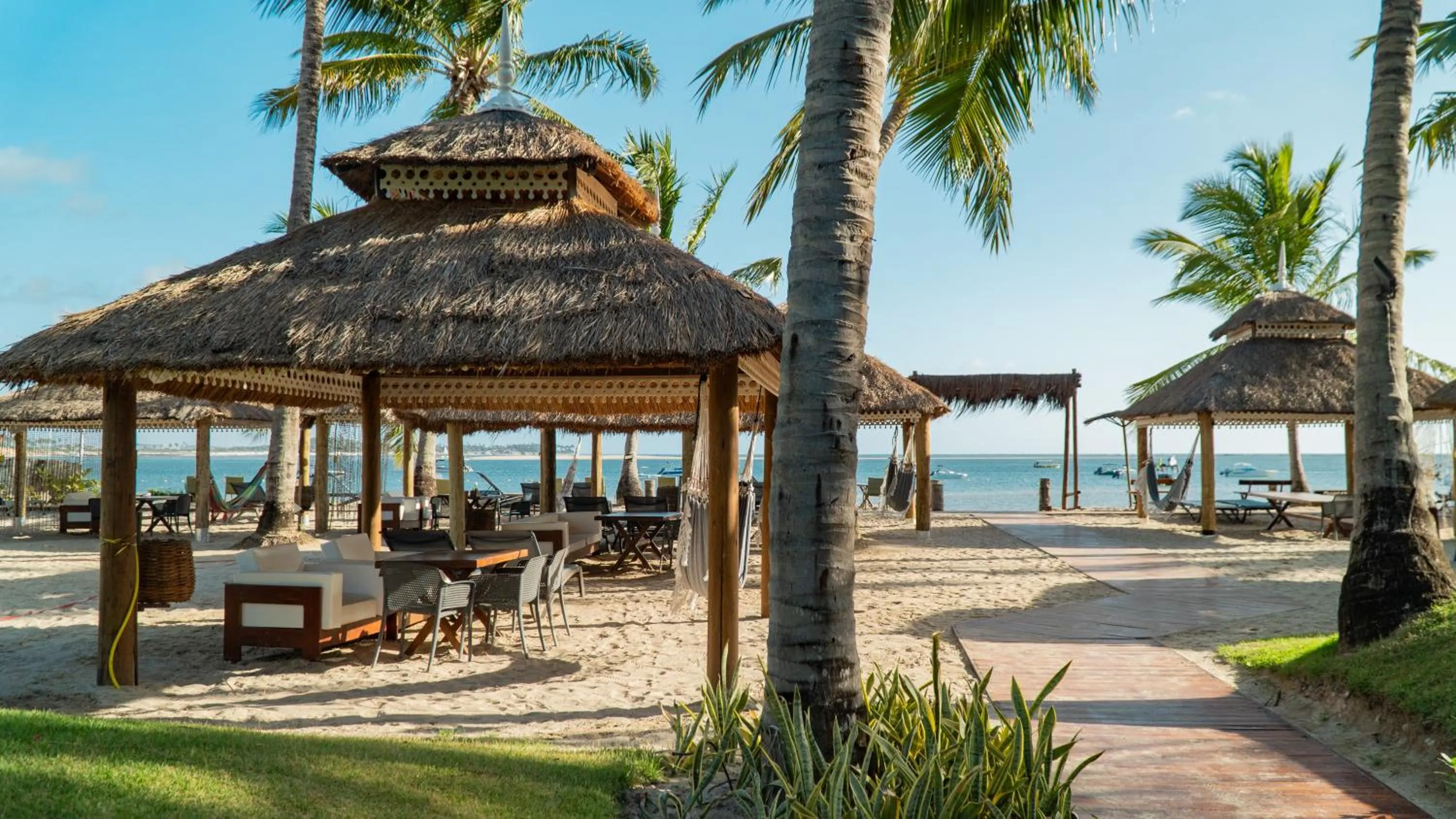 Day in Pousada Praia dos Carneiros