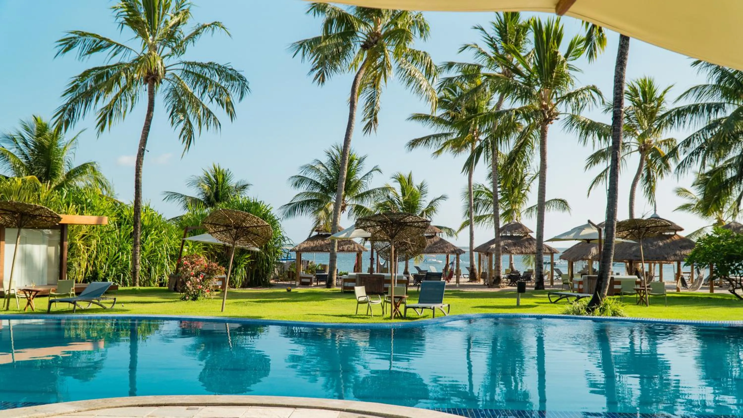 Swimming pool in Pousada Praia dos Carneiros