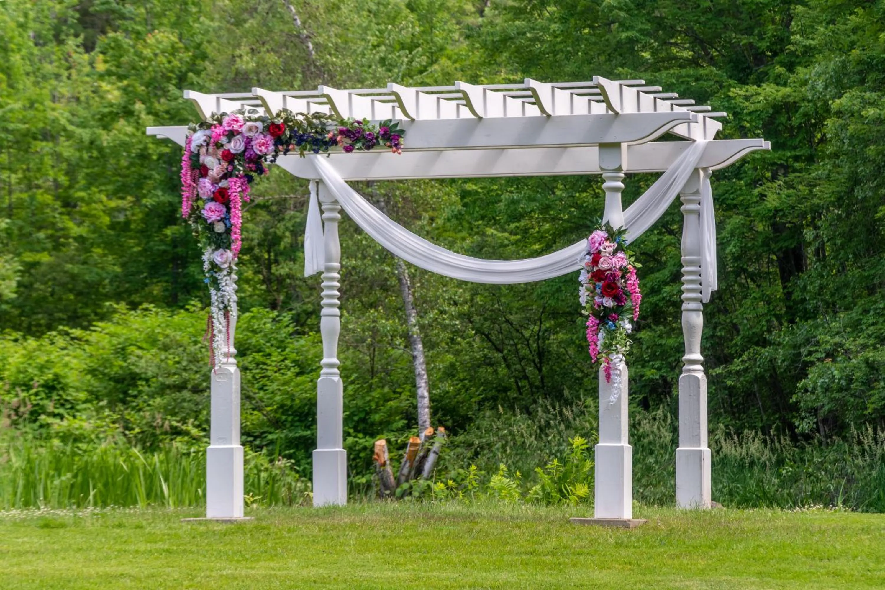 wedding in Cranmore Mountain Lodge Bed & Breakfast