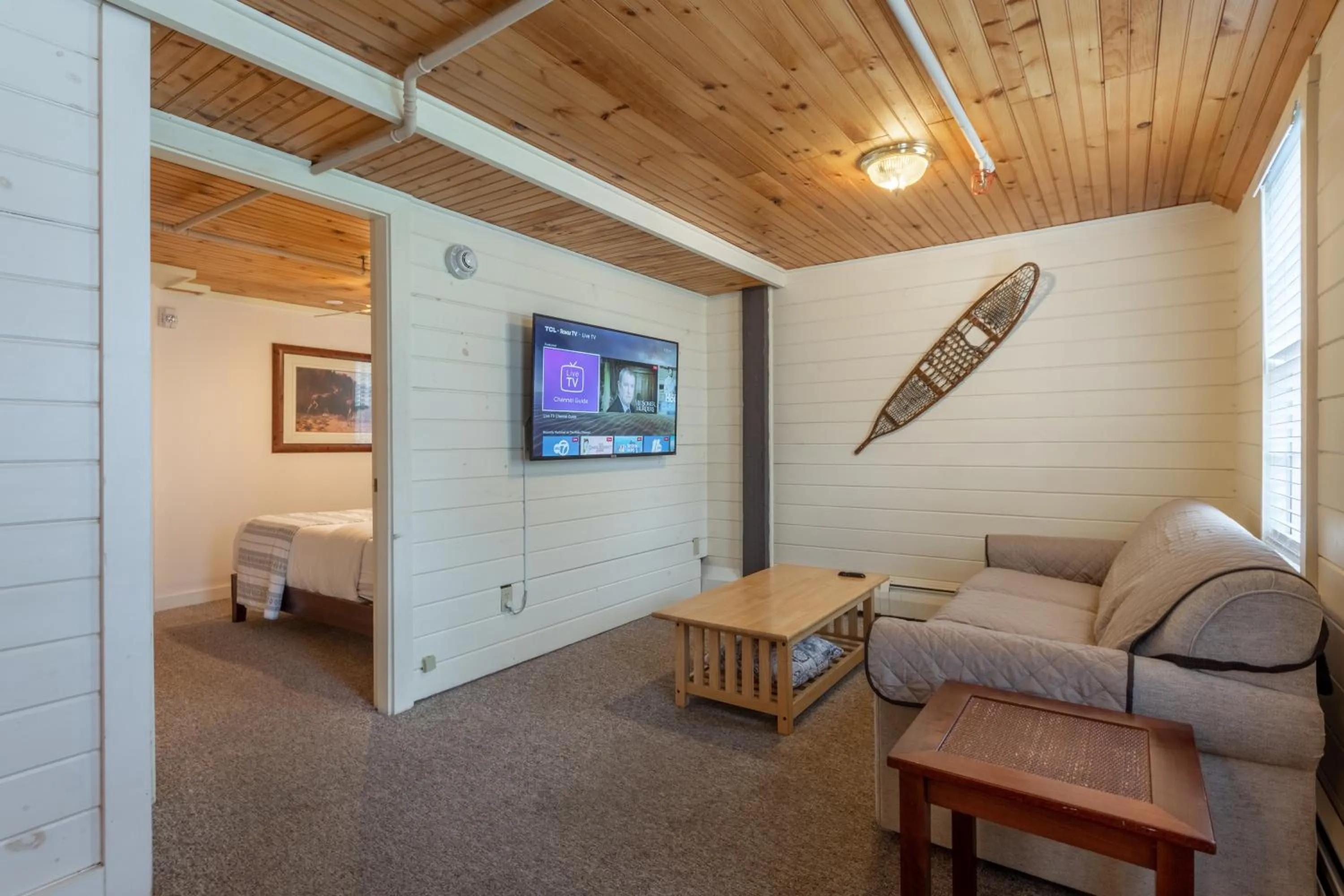 Seating area in Cranmore Mountain Lodge Bed & Breakfast