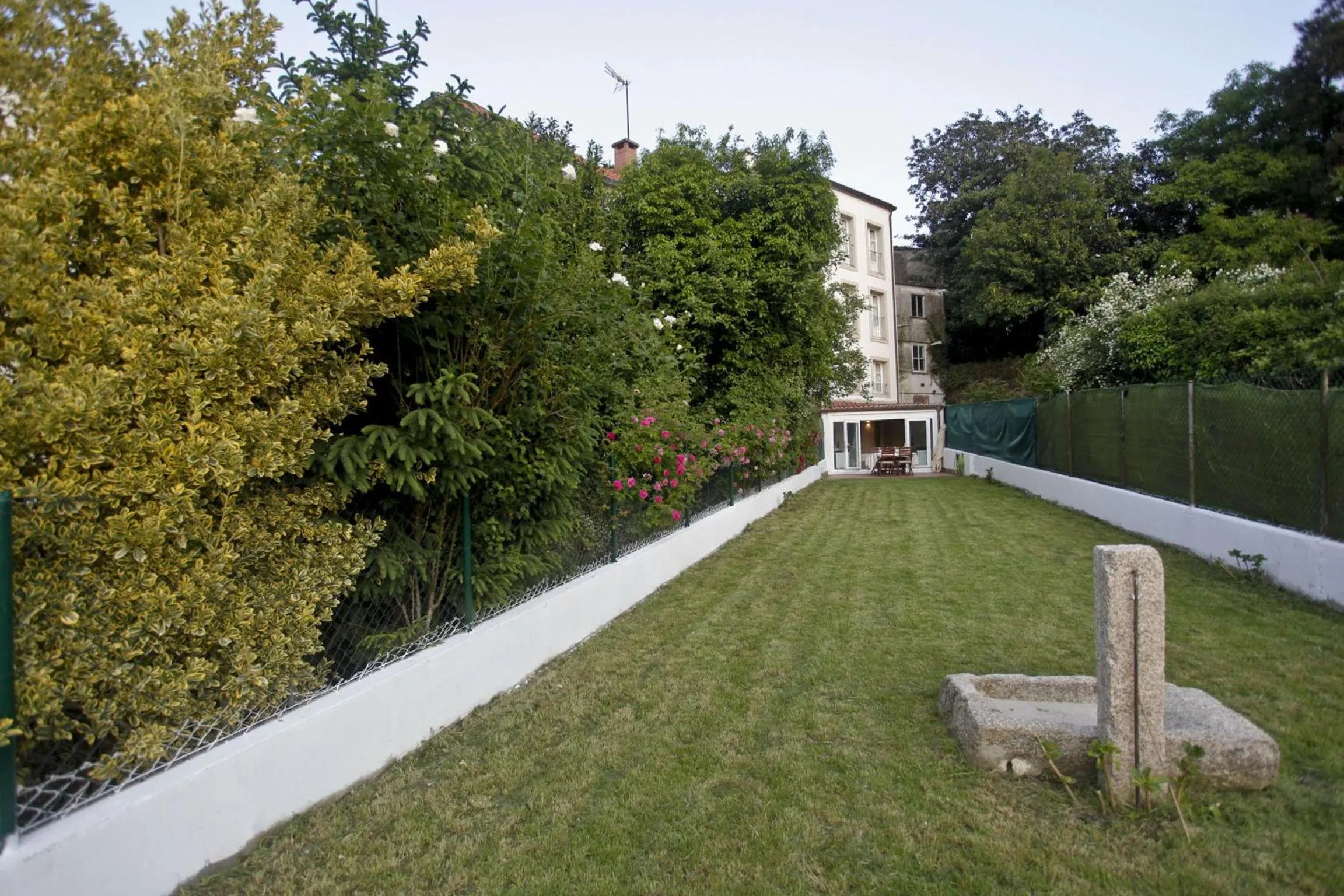 Garden in Catedral Site by Como en Casa