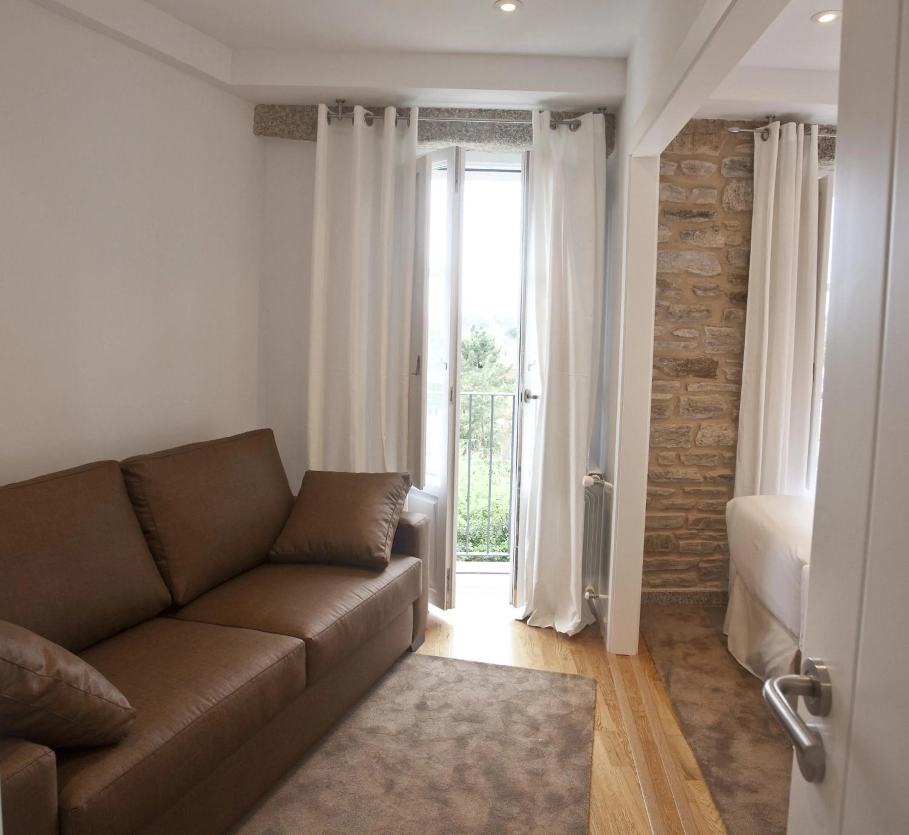 Bedroom in Catedral Site by Como en Casa