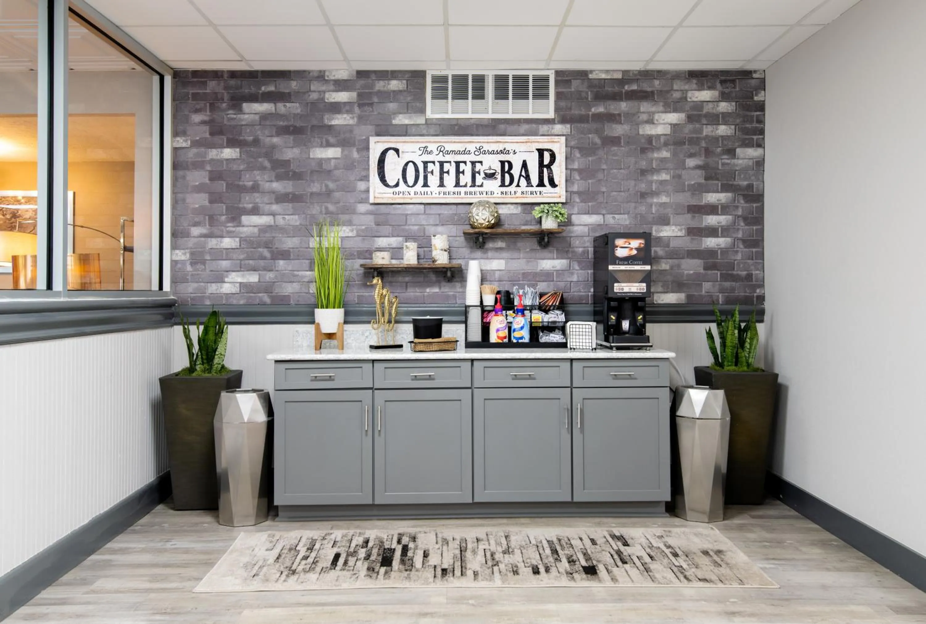 Coffee/tea facilities in Ramada by Wyndham Sarasota Waterfront