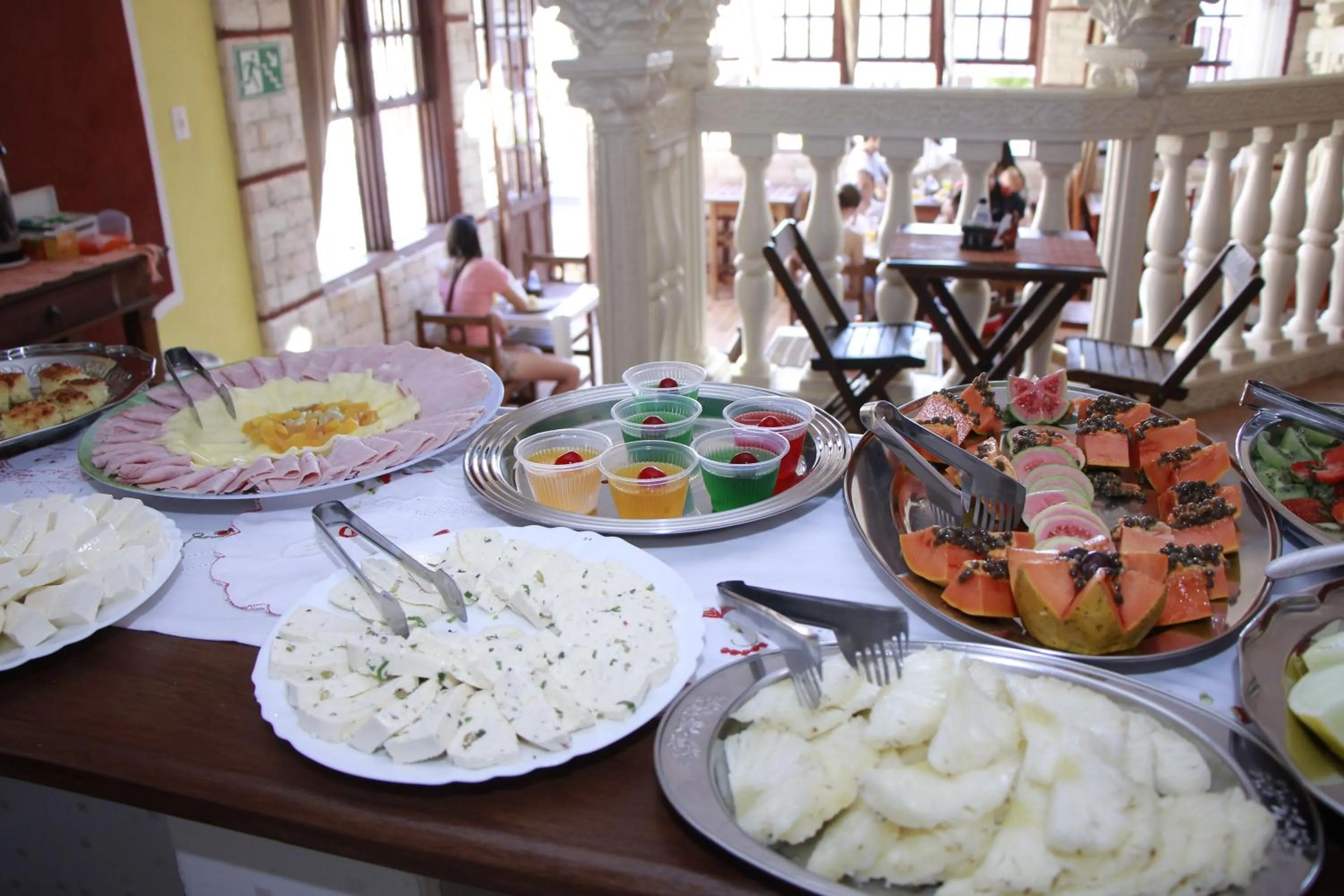 Buffet breakfast in Pousada al Castello di Giulietta e Romeo