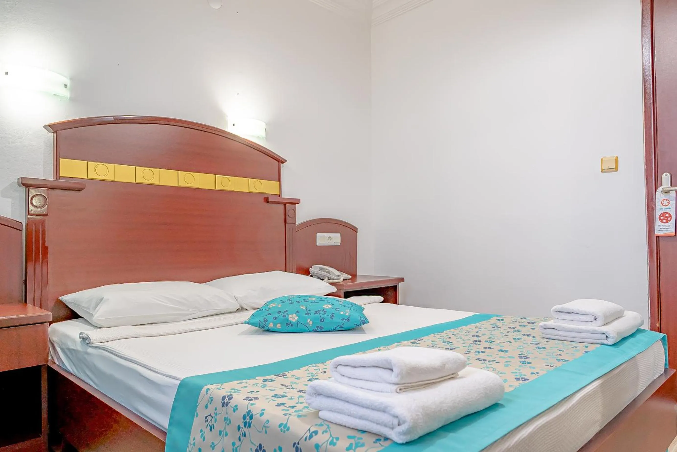 Bed in Sunberk Hotel