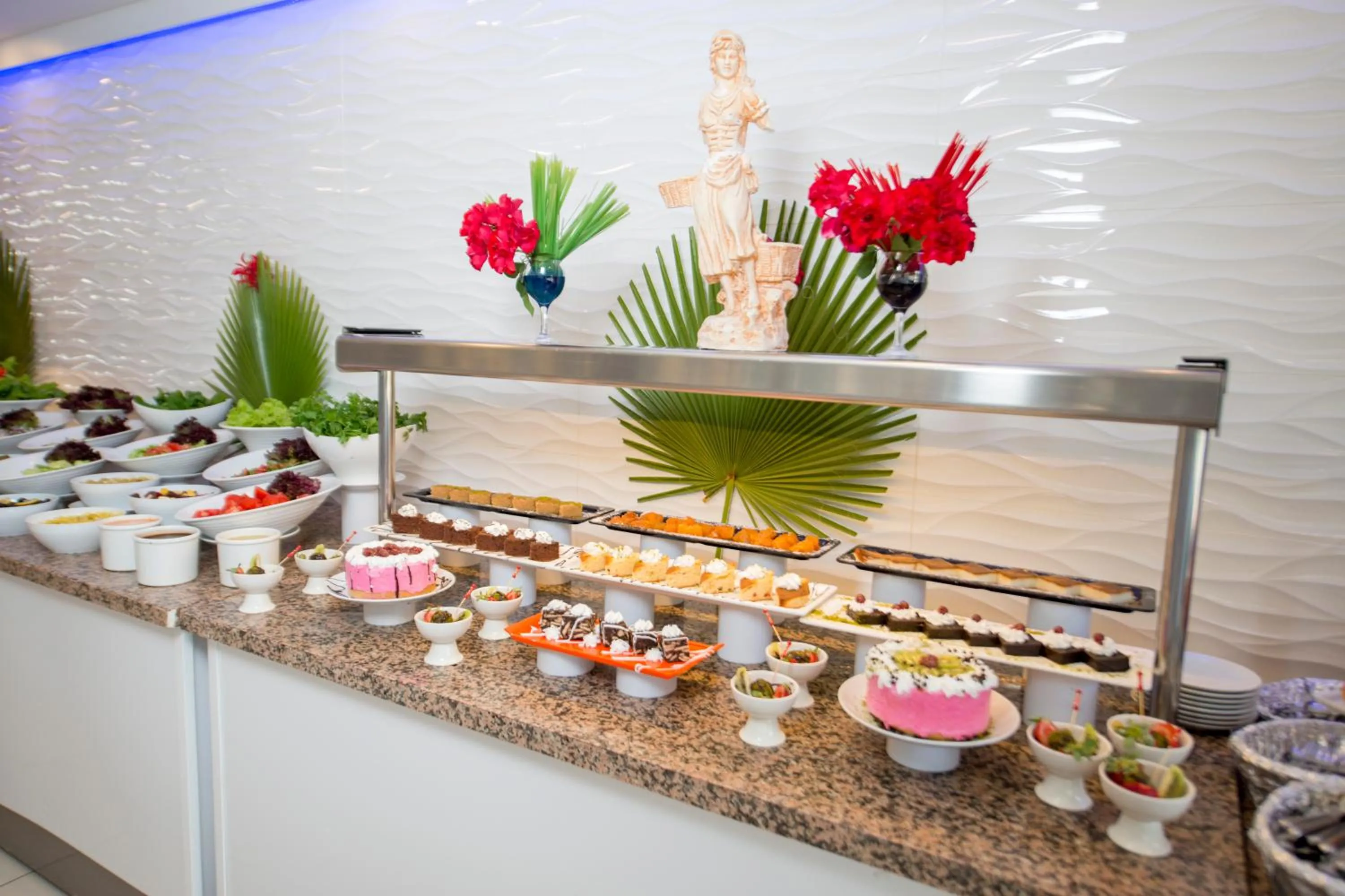 Food in Sunberk Hotel