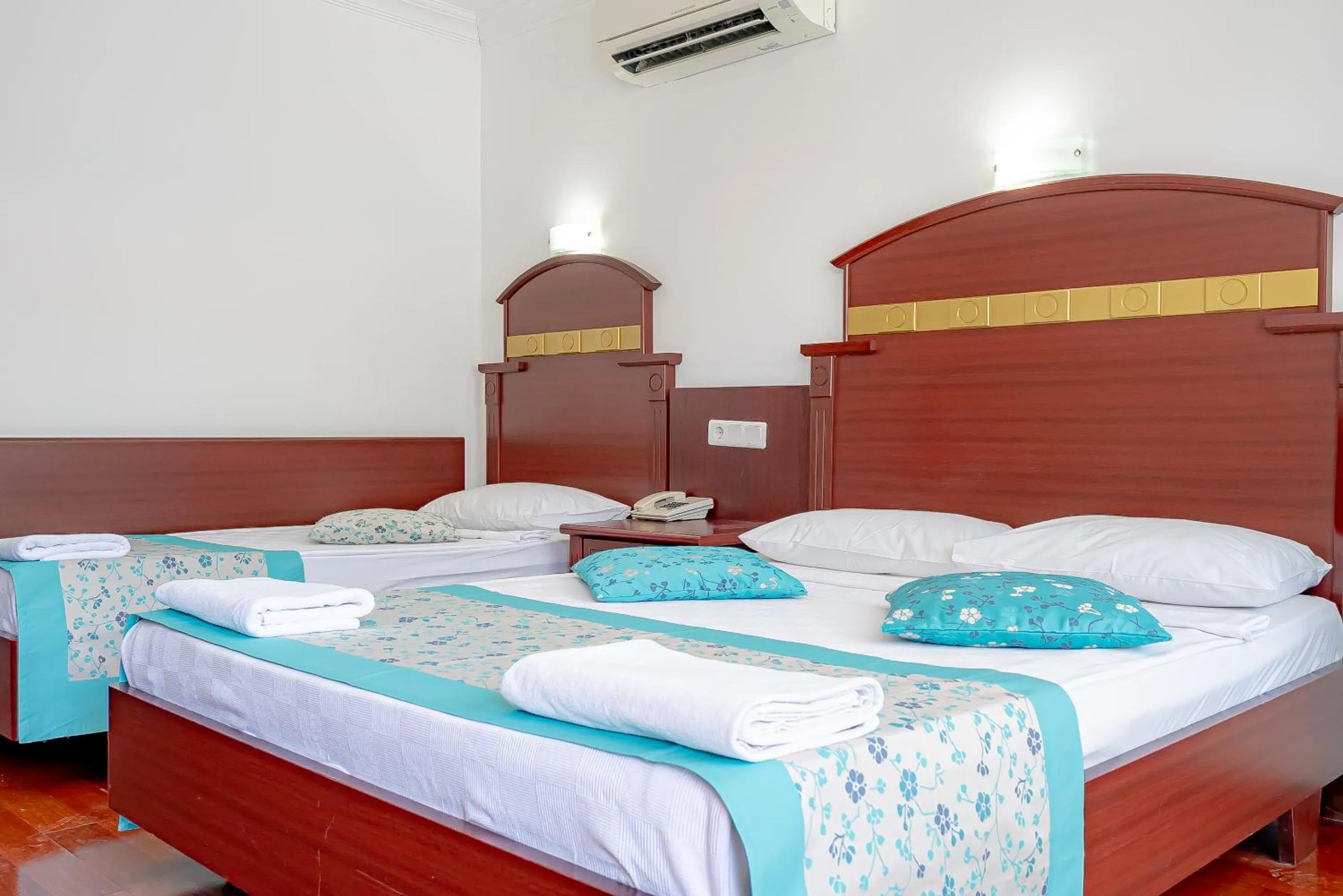 Massage, Bed in Sunberk Hotel