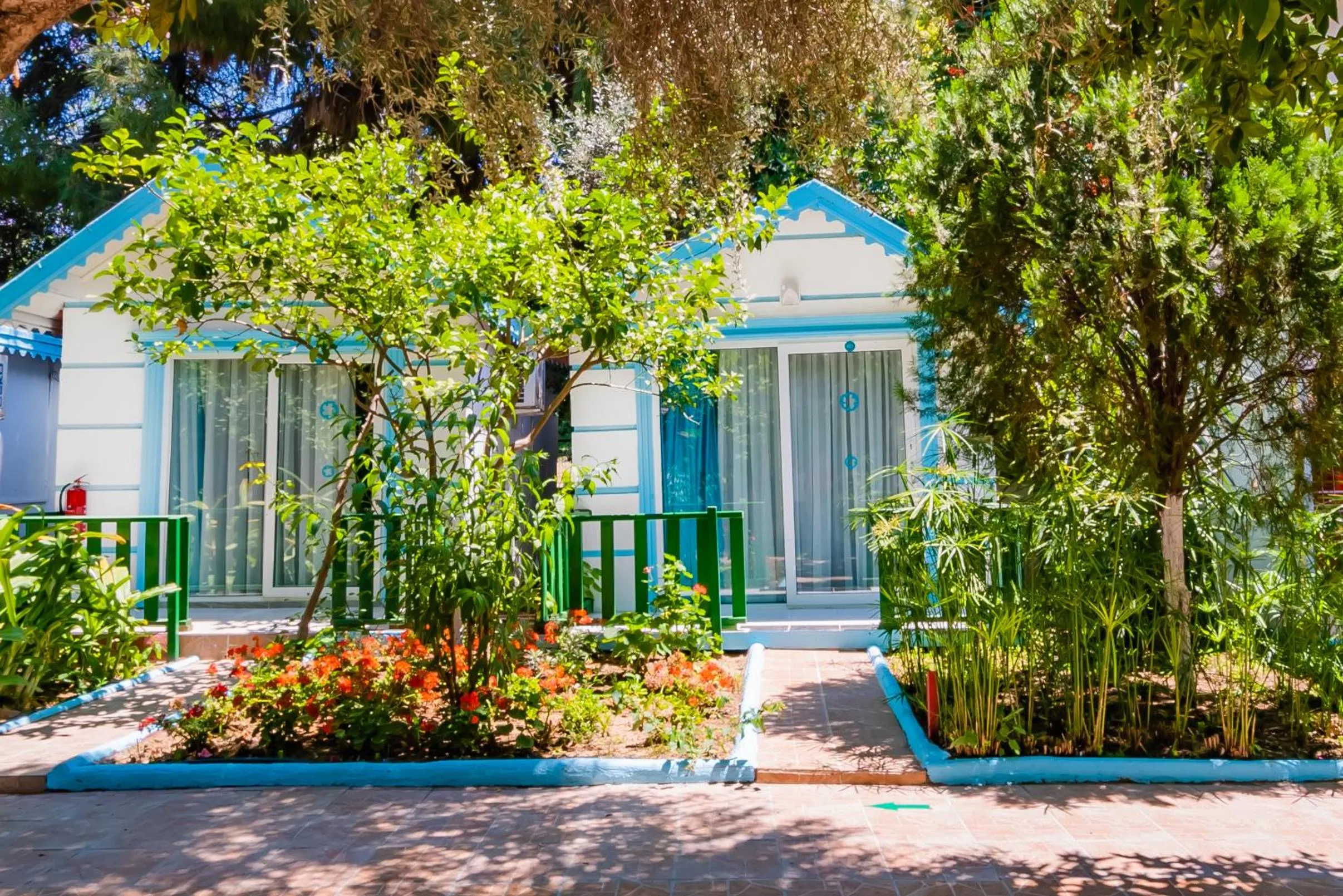 Facade/entrance in Sunberk Hotel