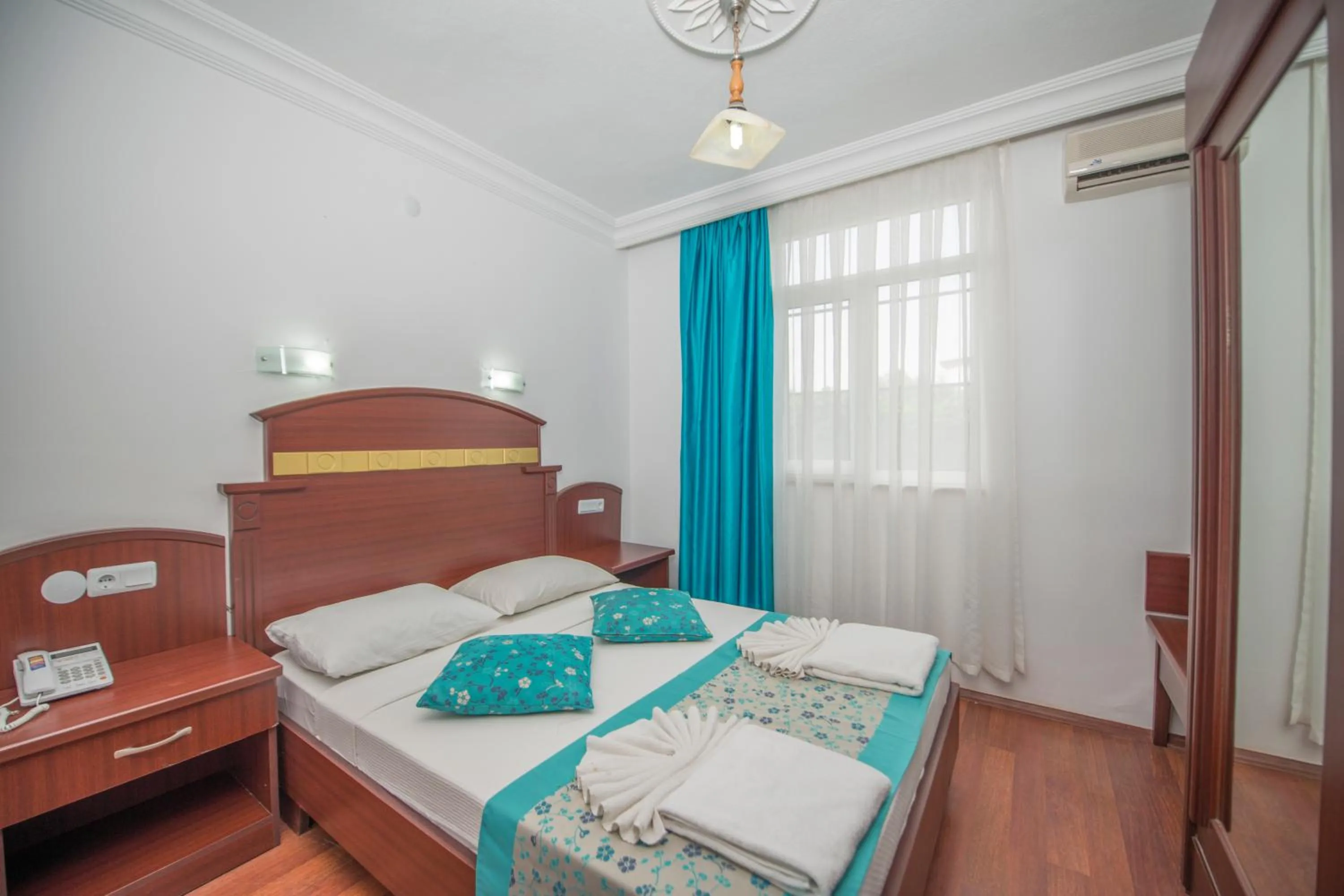 Photo of the whole room, Bed in Sunberk Hotel