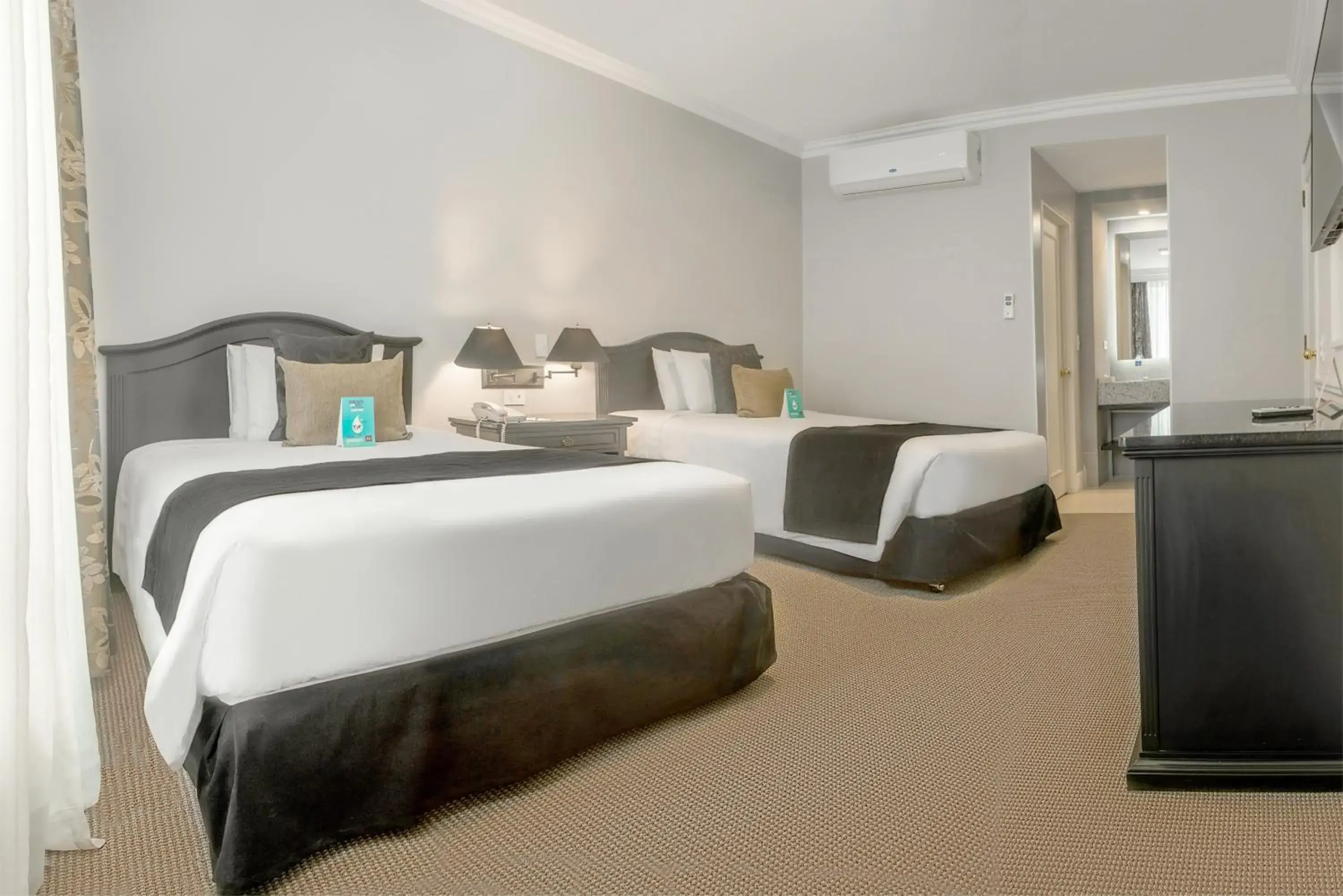 Bed in Dann Carlton Quito Bed in Dann Carlton Quito