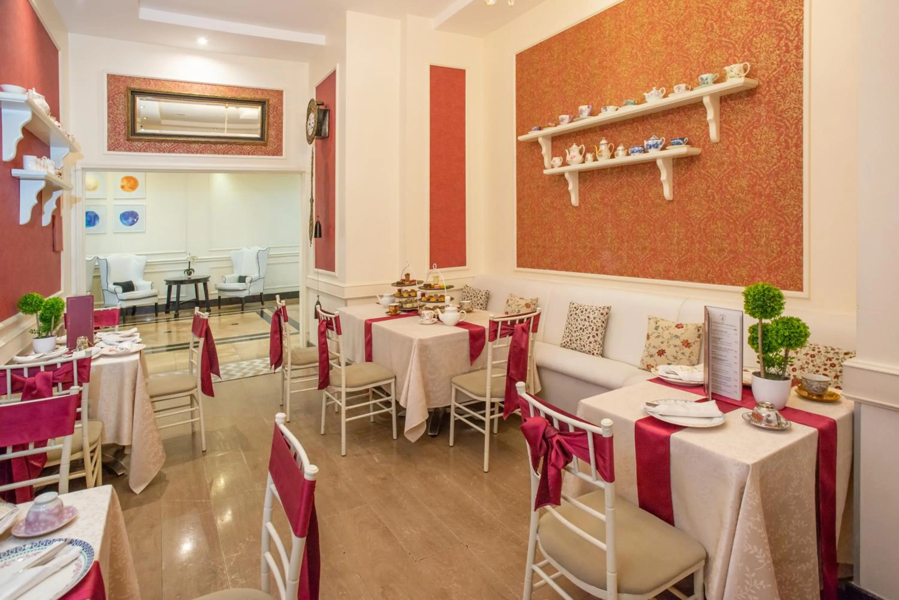 Restaurant/places to eat in Dann Carlton Quito