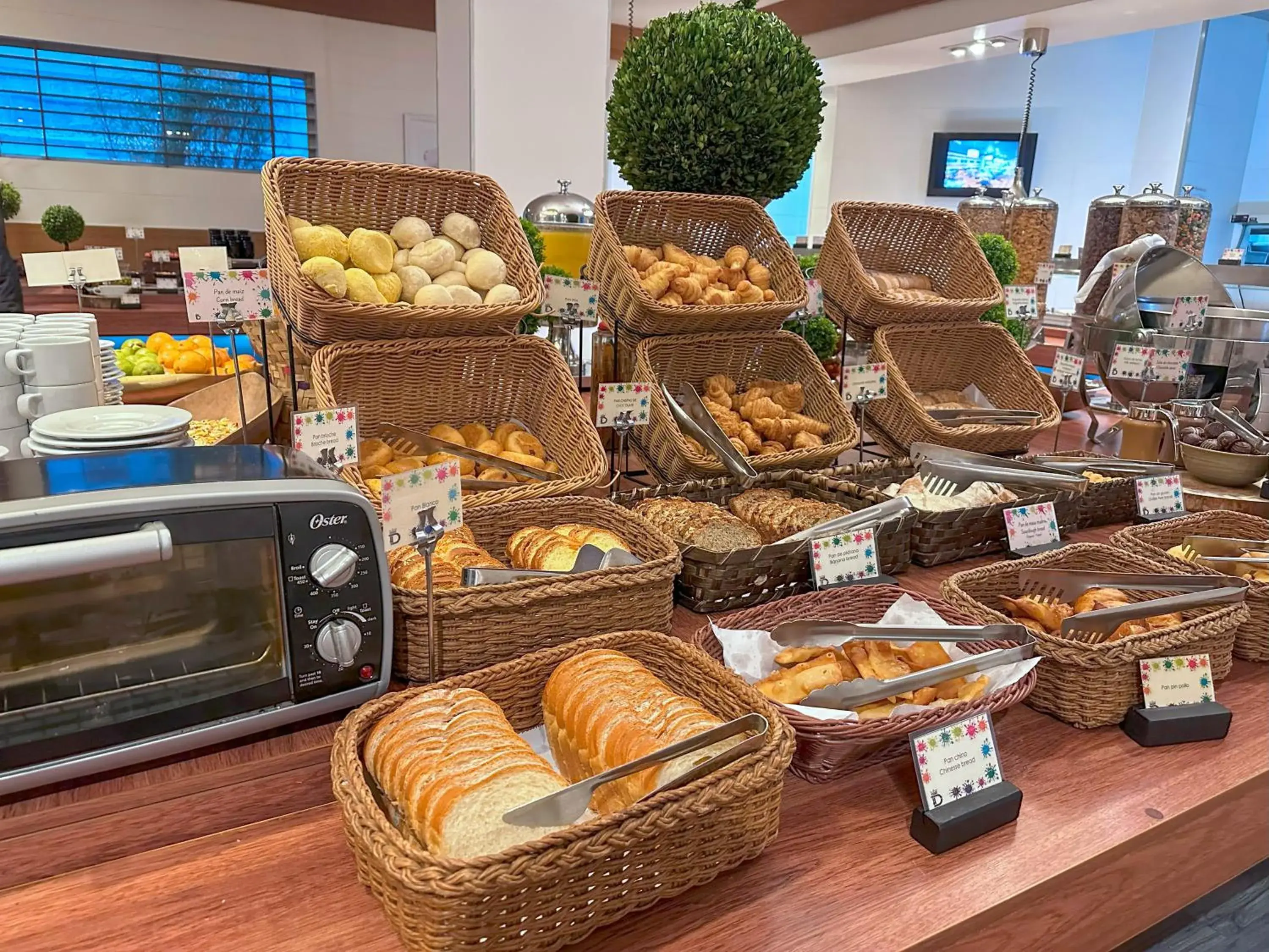 Food and drinks in Dann Carlton Quito Food and drinks in Dann Carlton Quito