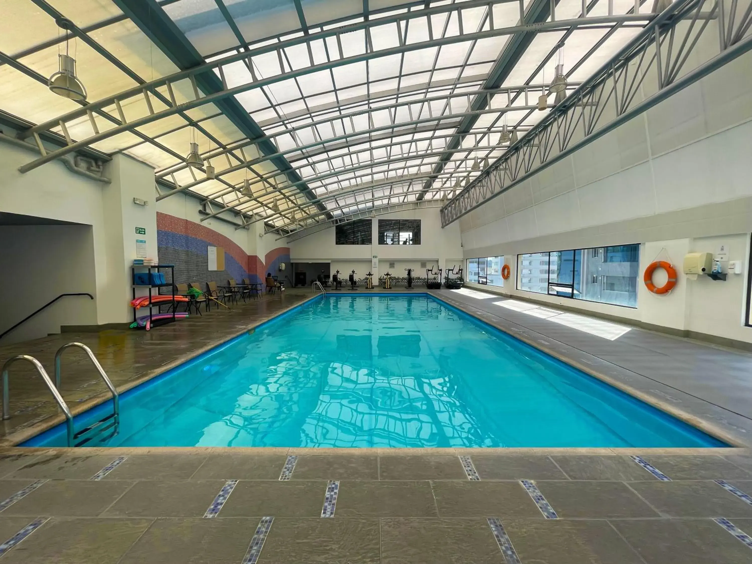 Swimming pool in Dann Carlton Quito Swimming pool in Dann Carlton Quito