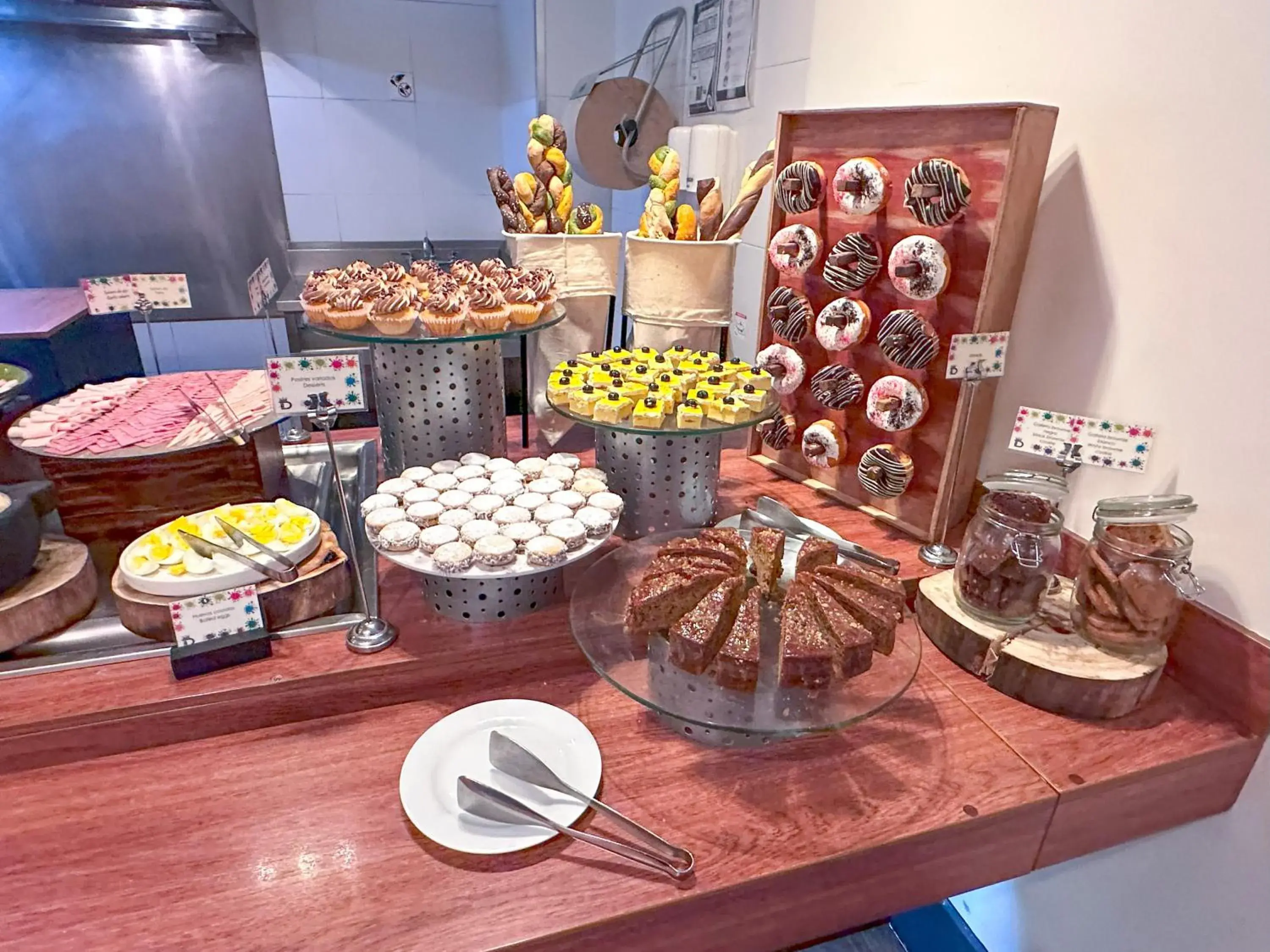 Food and drinks in Dann Carlton Quito Food and drinks in Dann Carlton Quito