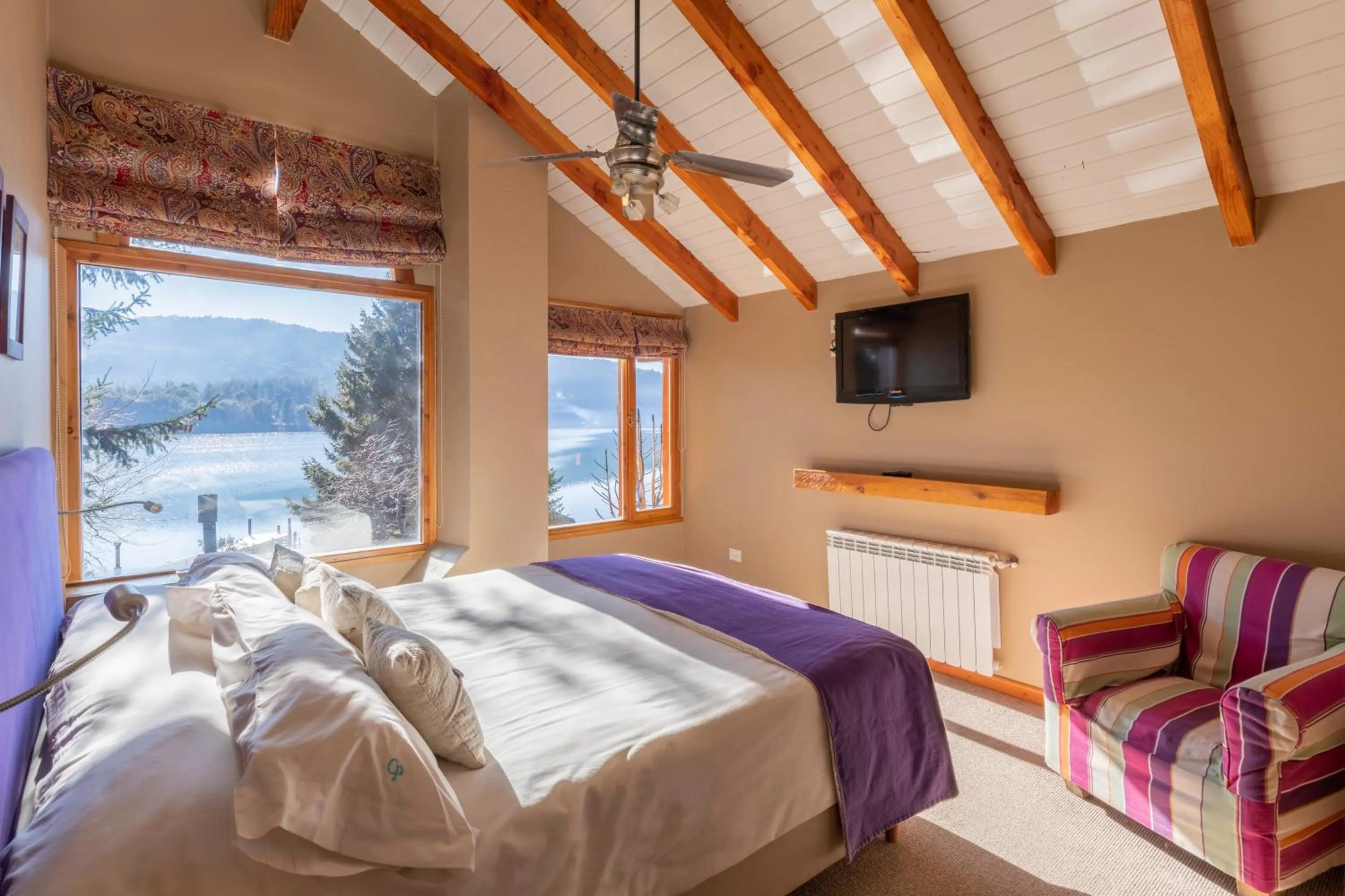 Bed in Cabañas Puerto Pireo