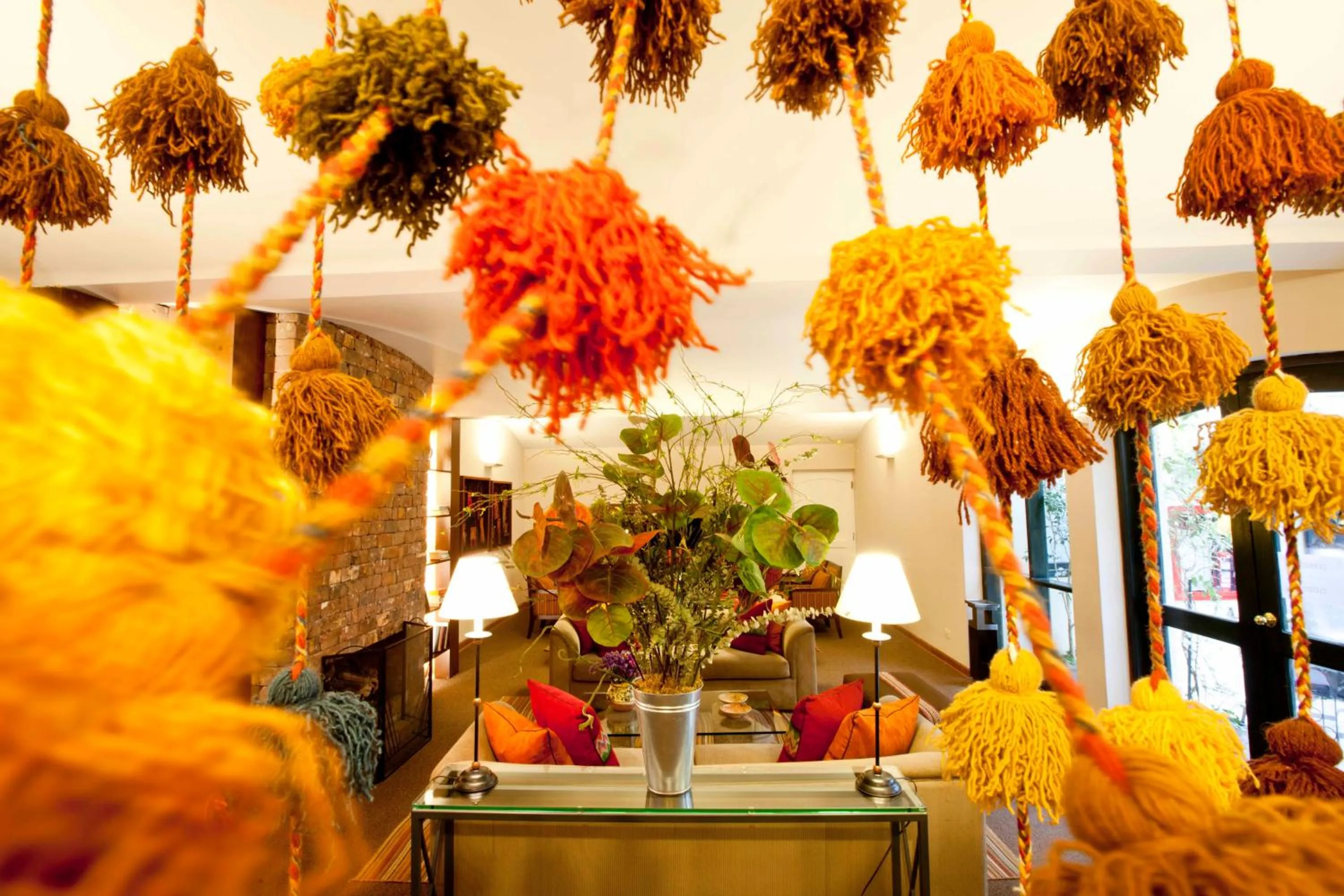 Library in LP Los Portales Hotel Cusco