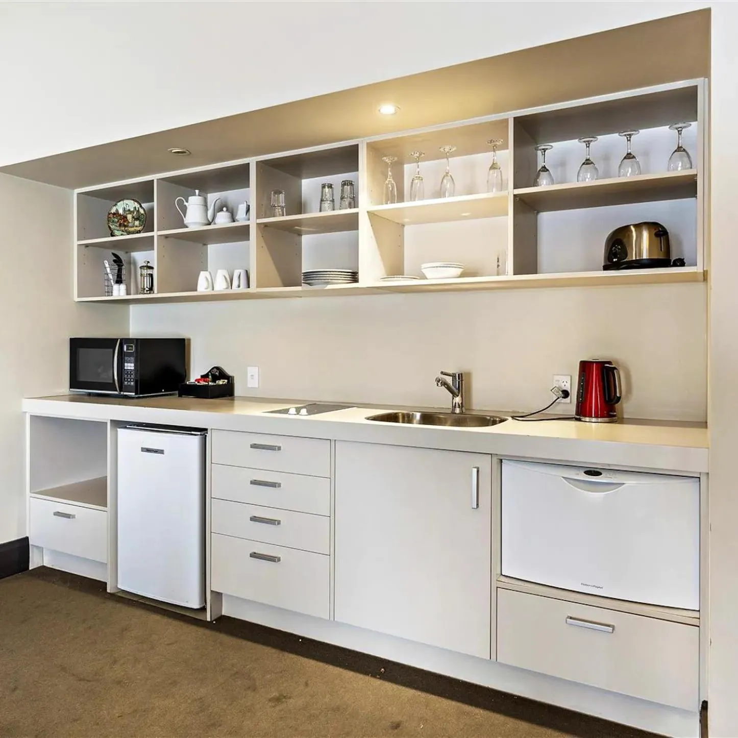 Kitchen or kitchenette in Gateway Motor Inn