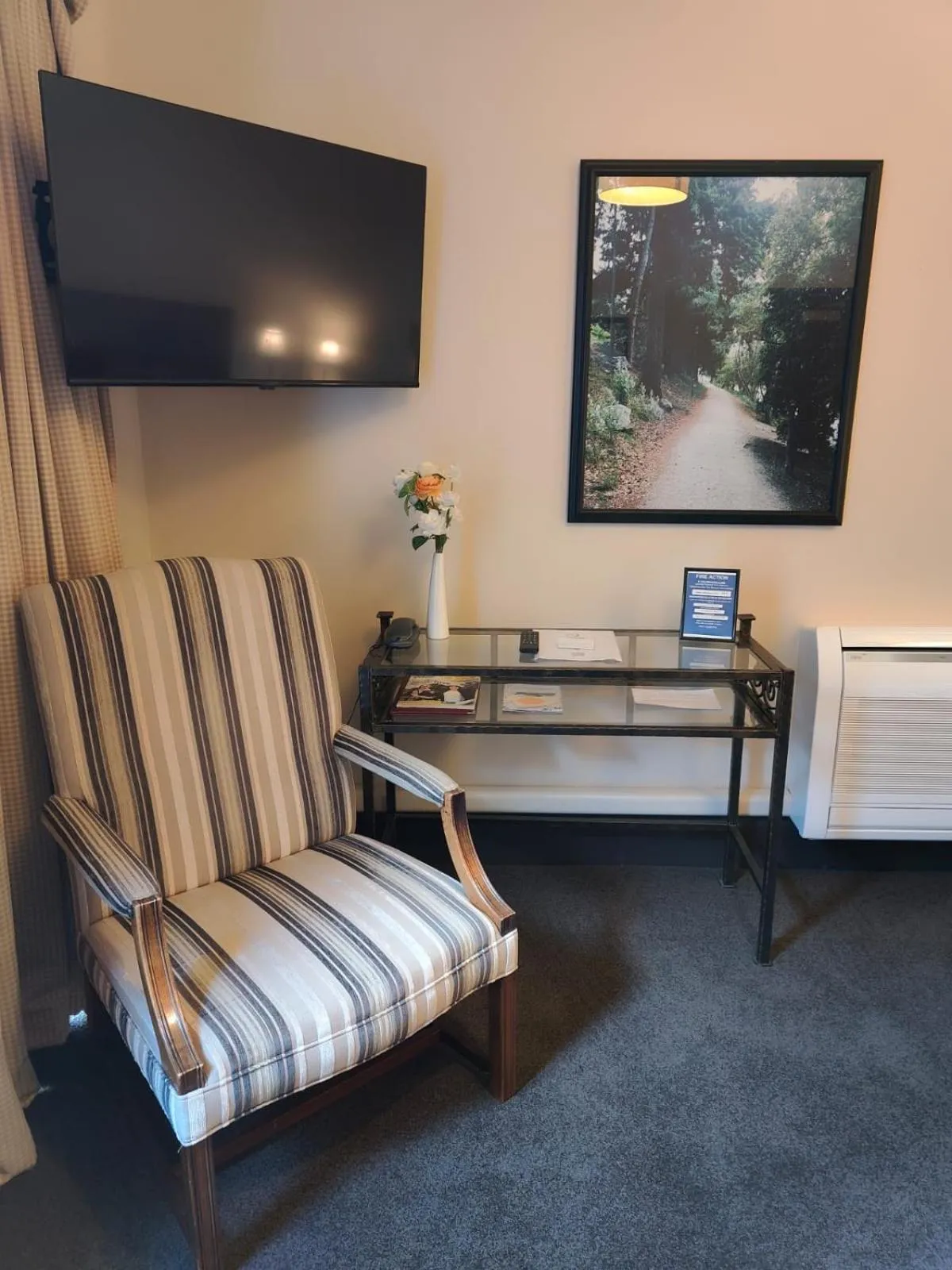 TV and multimedia in Gateway Motor Inn