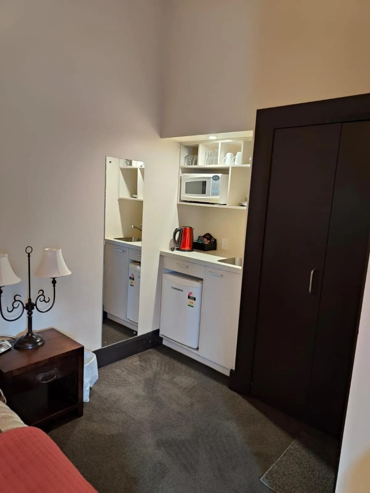 Kitchen or kitchenette in Gateway Motor Inn