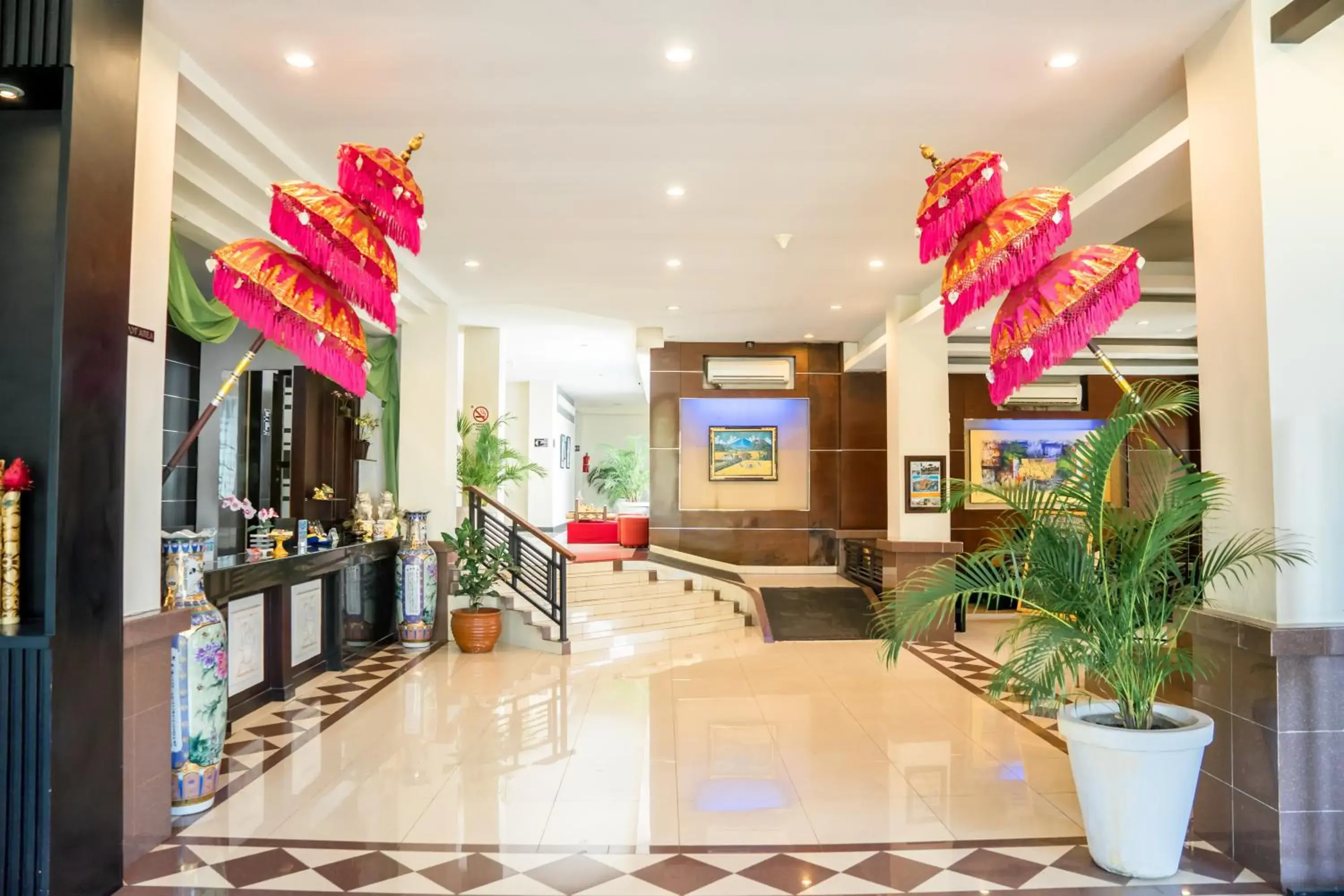 Lobby or reception in Hotel Puri Ayu Lobby or reception in Hotel Puri Ayu