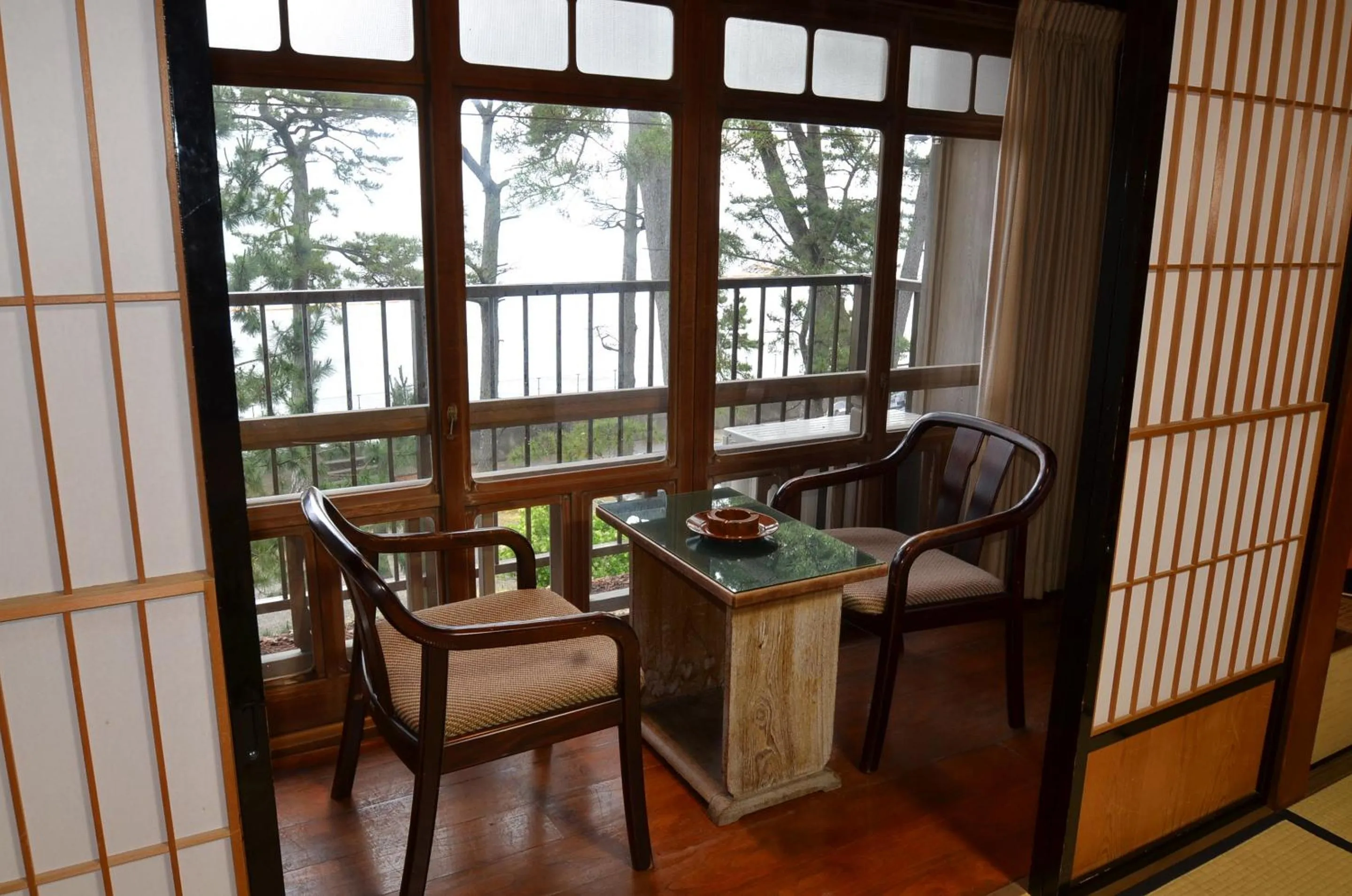 Photo of the whole room in Asanokan