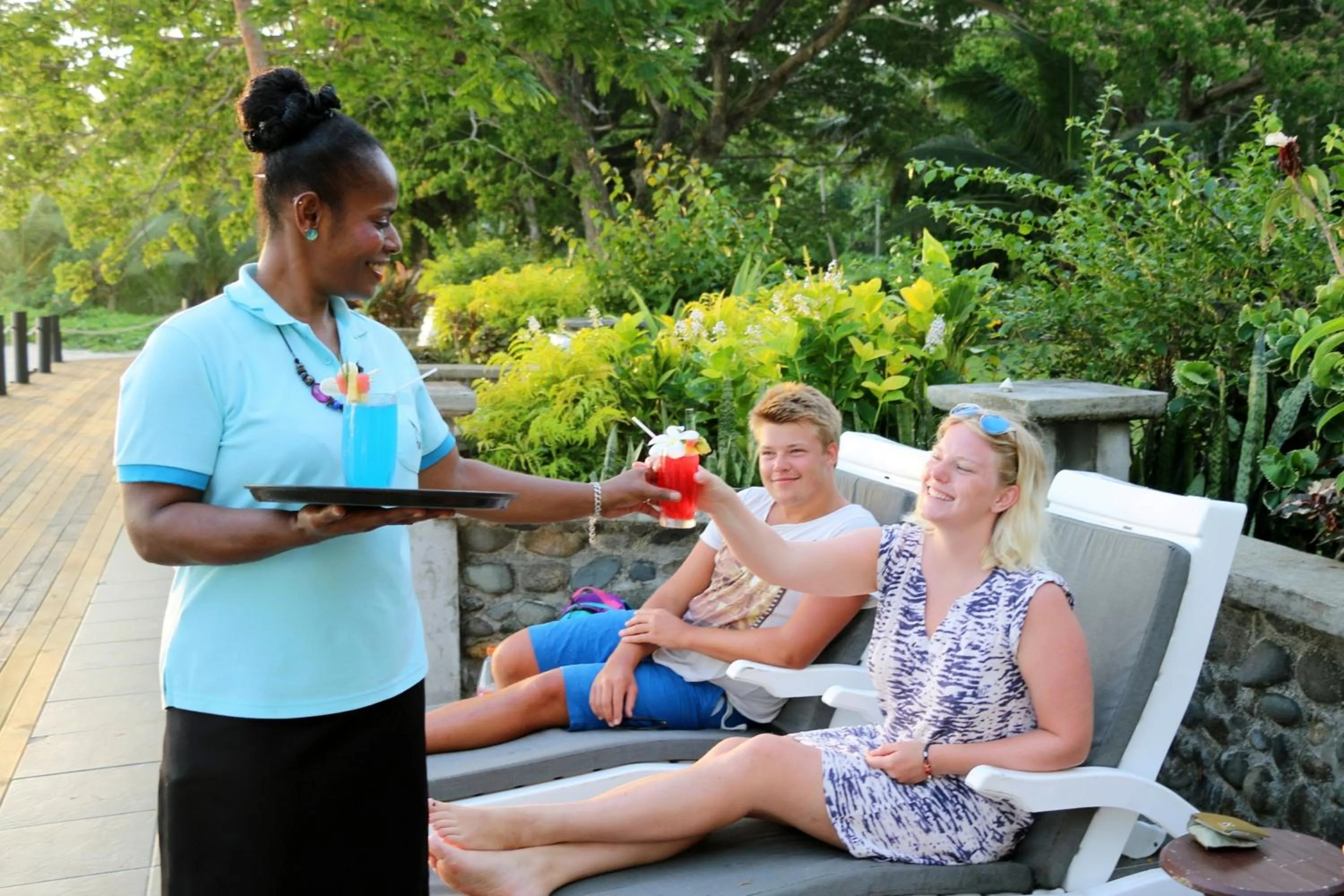 Lounge or bar in Wellesley Resort Fiji