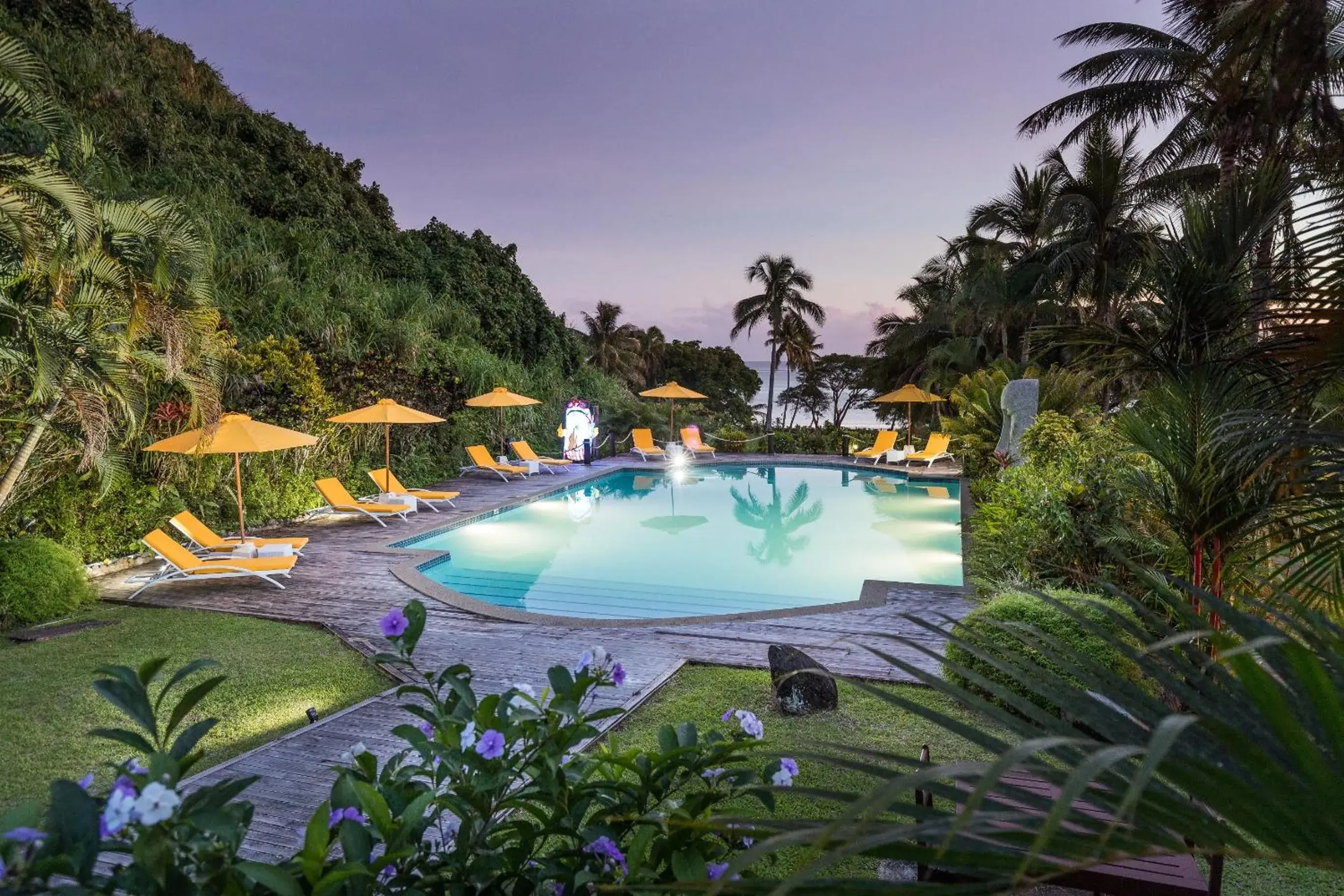 Pool view in Wellesley Resort Fiji Pool view in Wellesley Resort Fiji