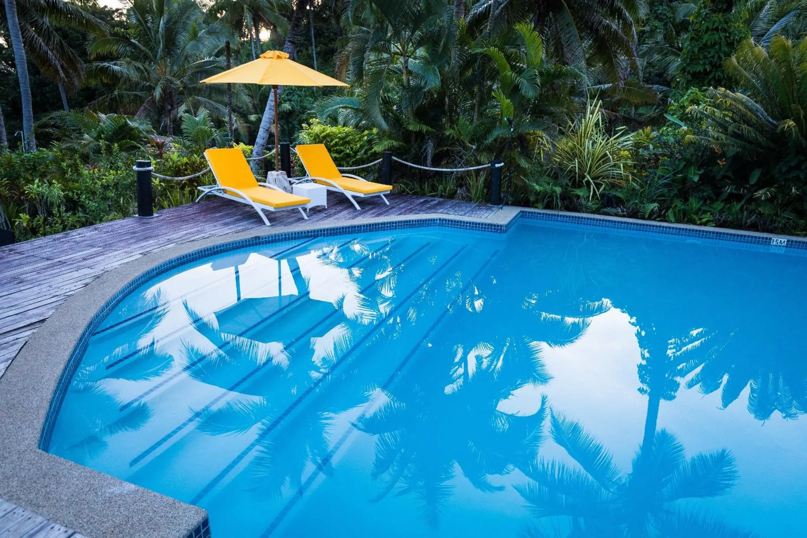 Pool view in Wellesley Resort Fiji Pool view in Wellesley Resort Fiji