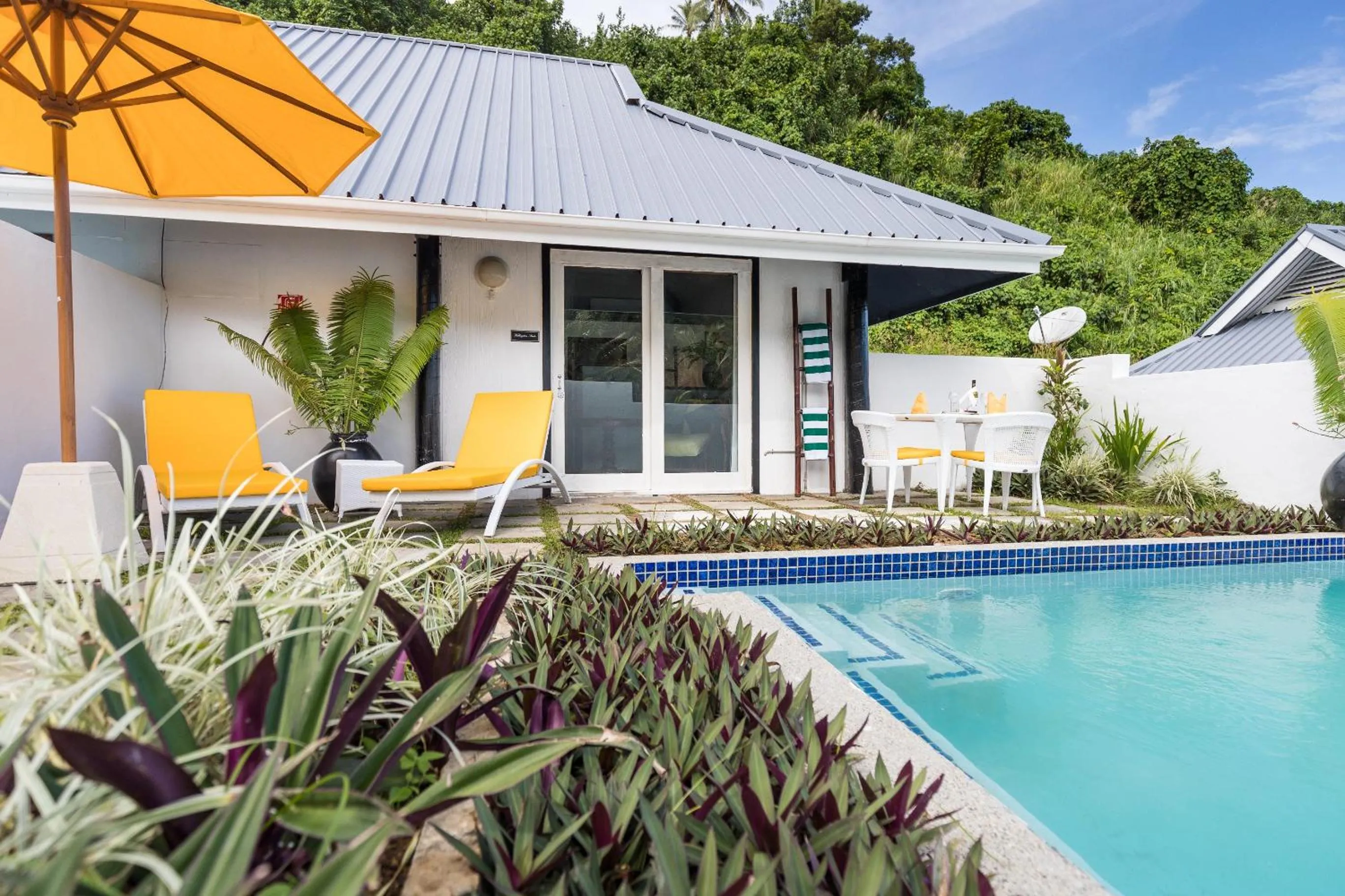 Swimming pool in Wellesley Resort Fiji