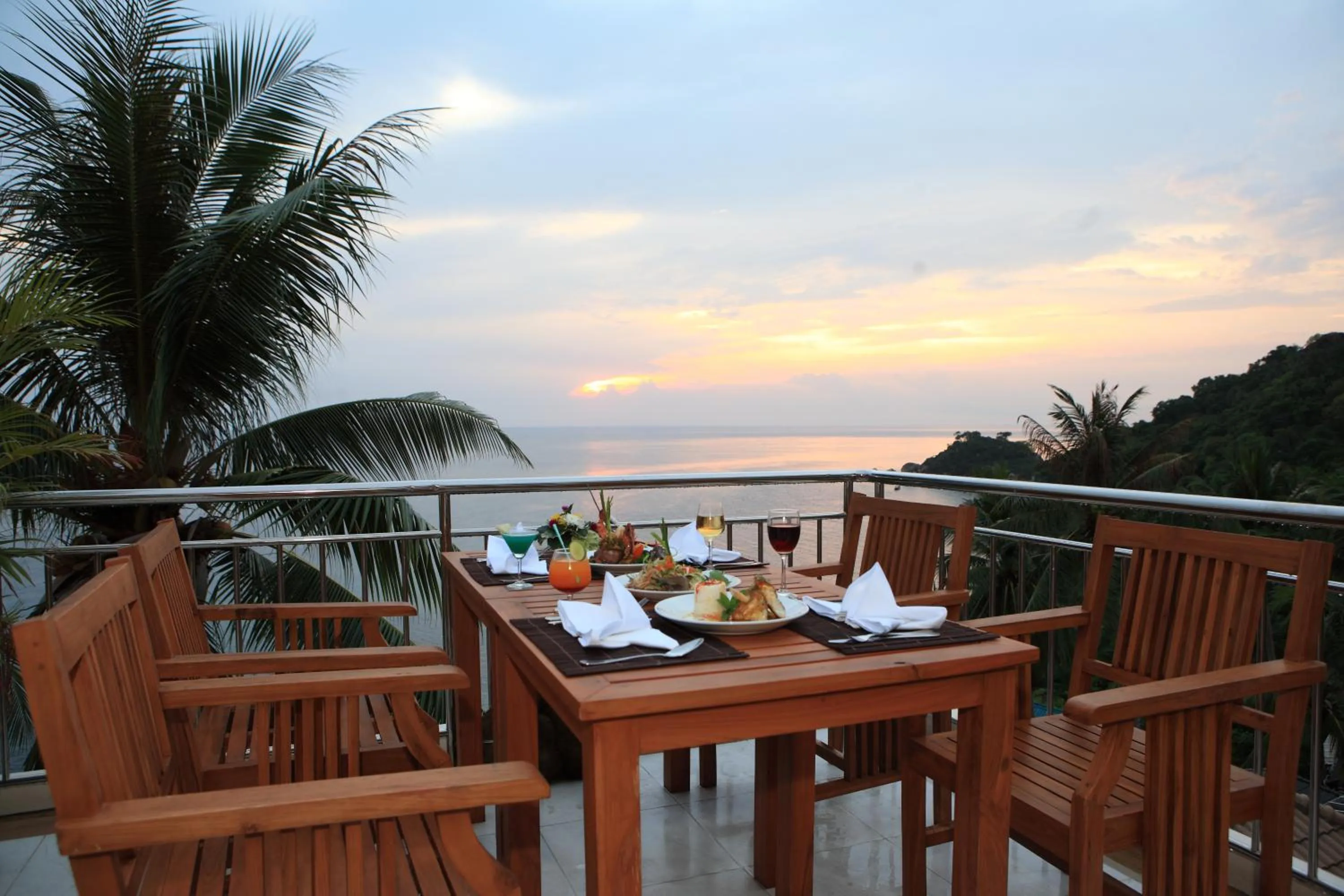 Sunset in Pinnacle Koh Tao Resort