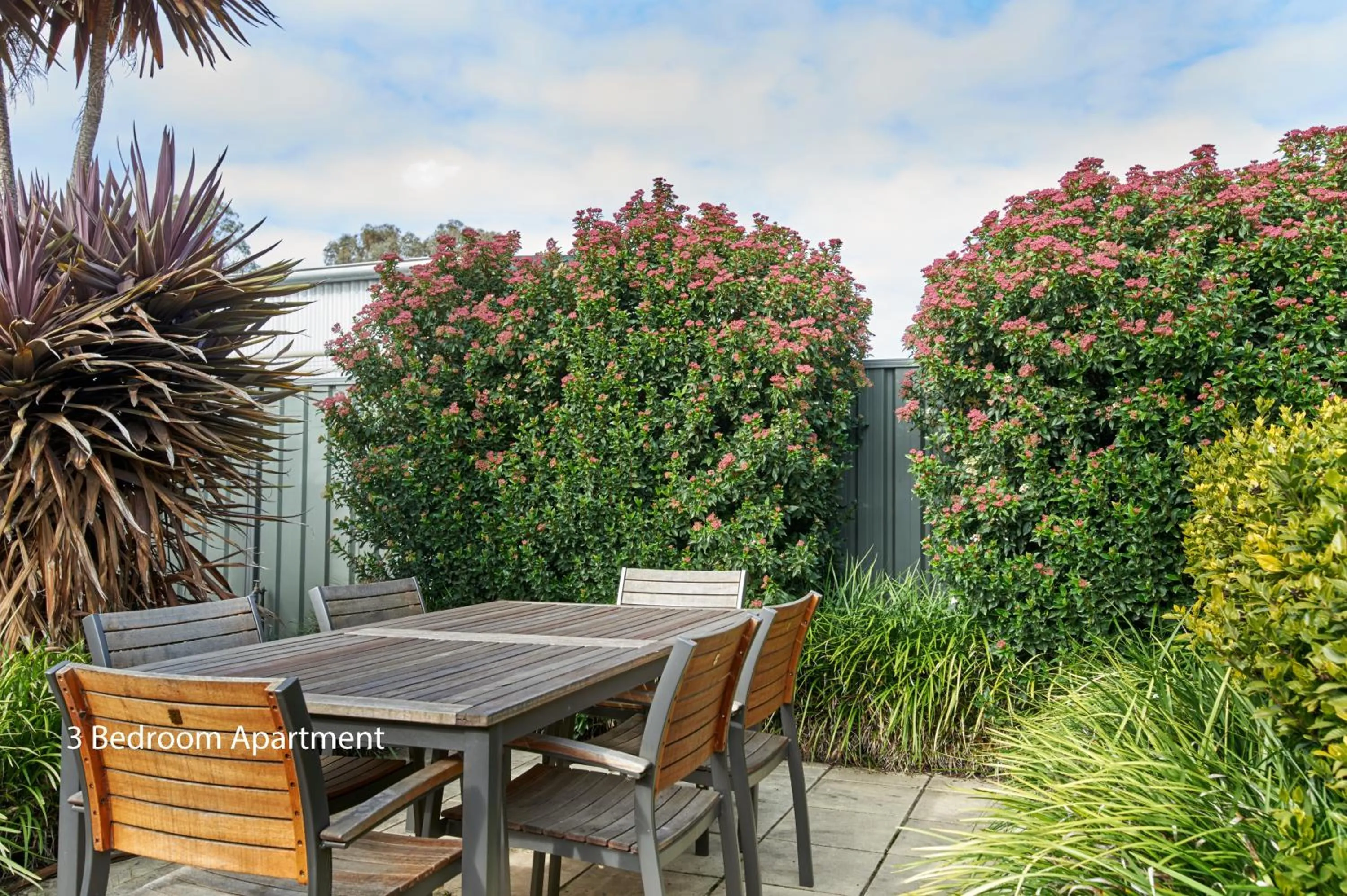 Patio, Patio/Outdoor Area in Charles Sturt Suites & Apartments