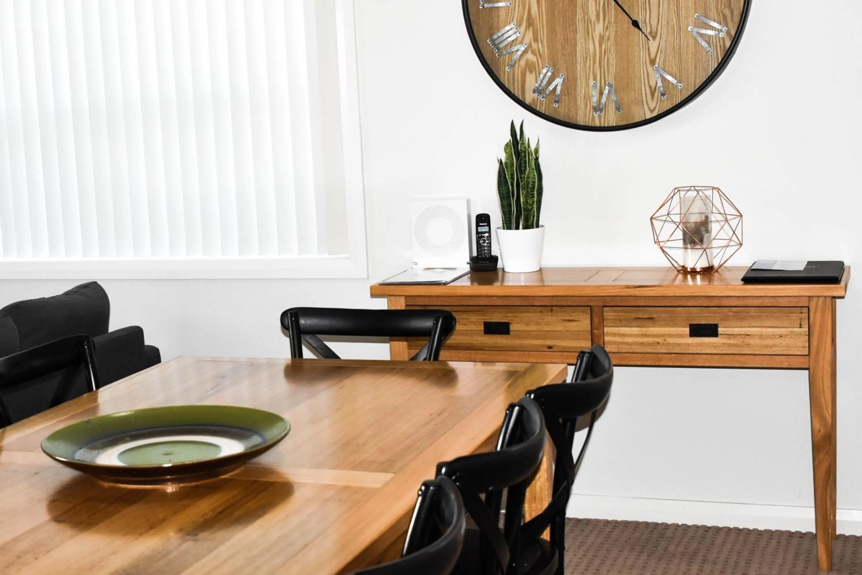Dining Area in Charles Sturt Suites & Apartments