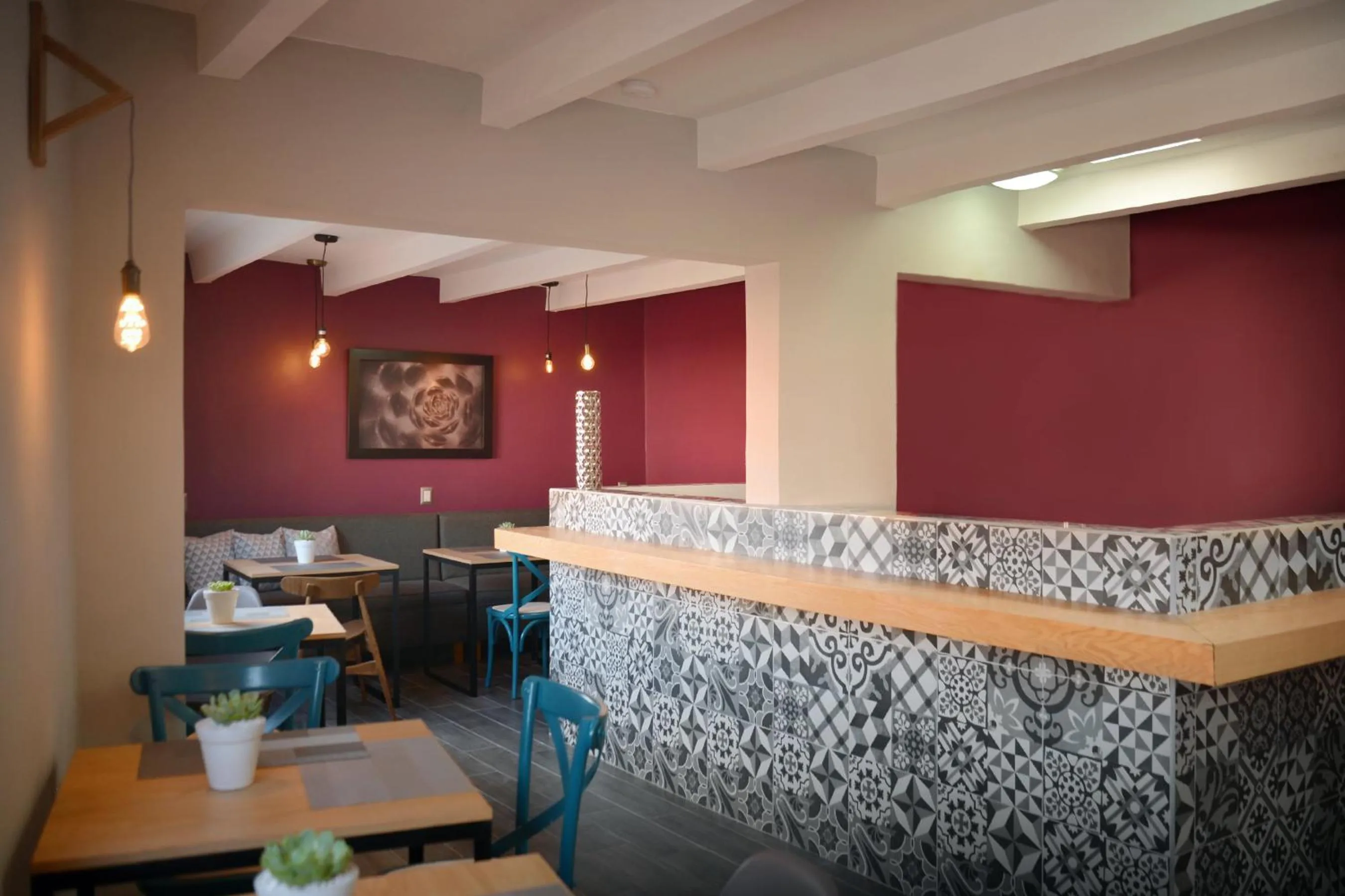 Restaurant/places to eat in Casa Calila