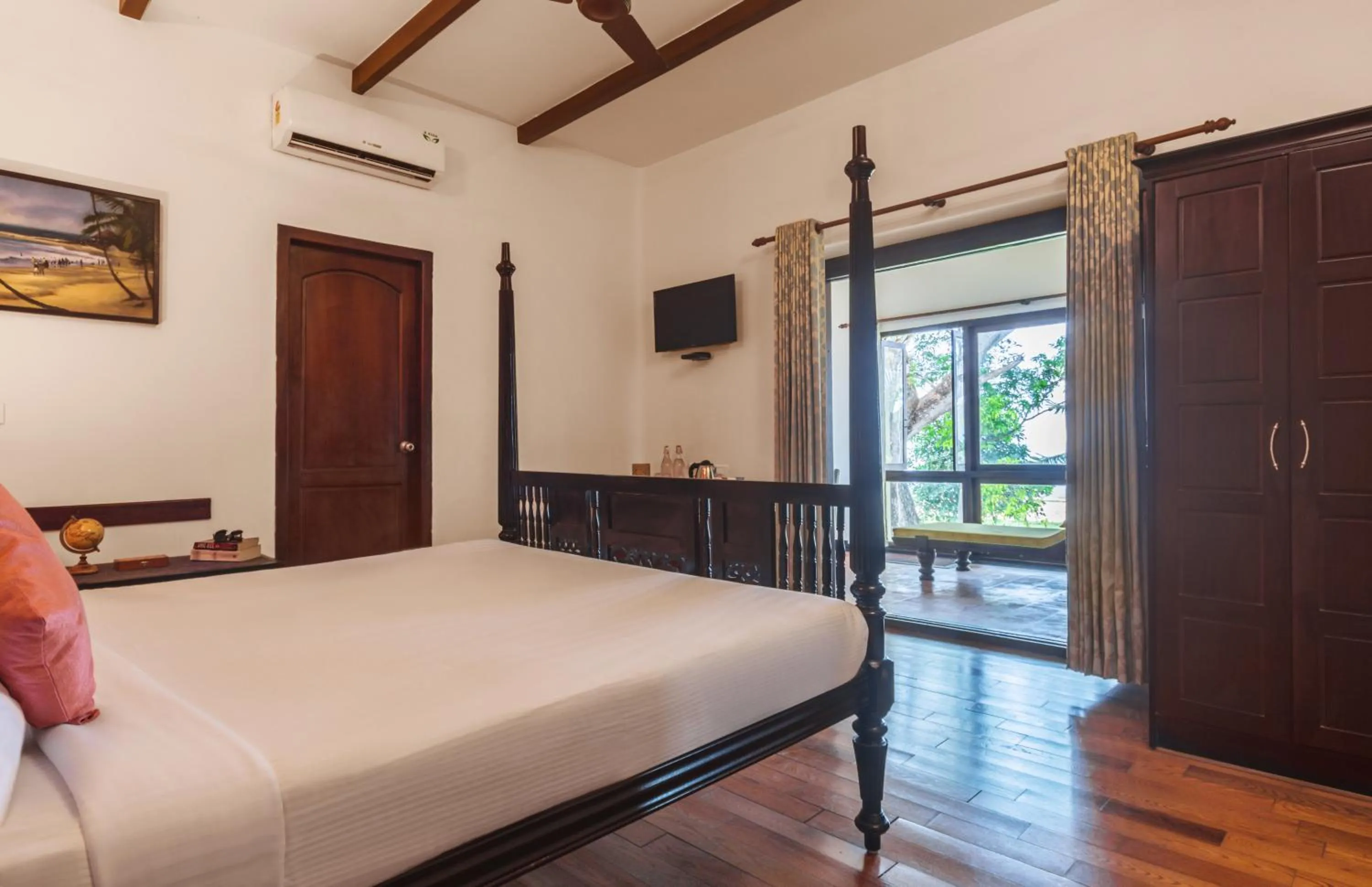 Bedroom, Bed in Amritara The Poovath Beachfront Heritage, Fort Kochi
