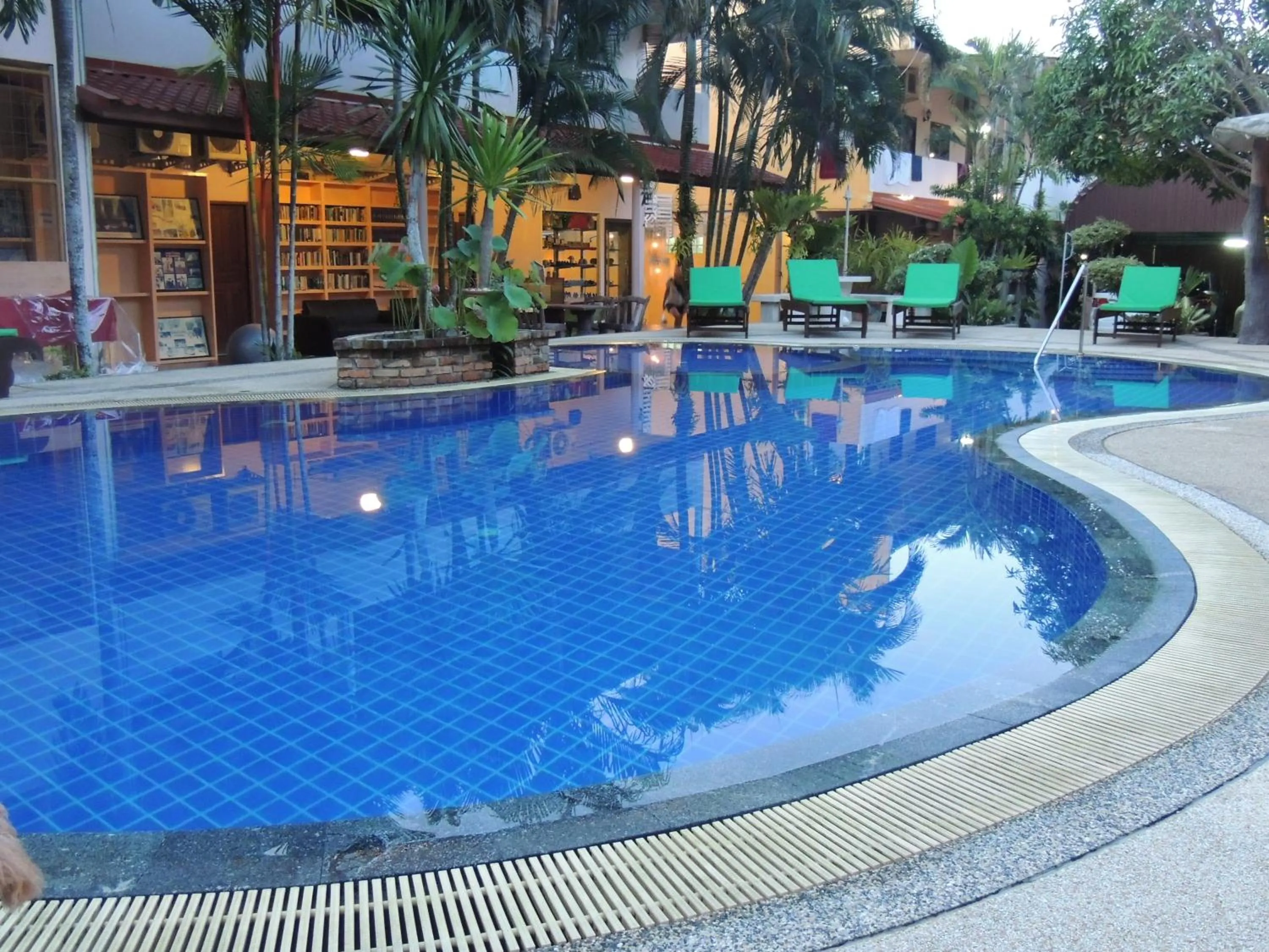 Swimming pool in Khaolak Grand City