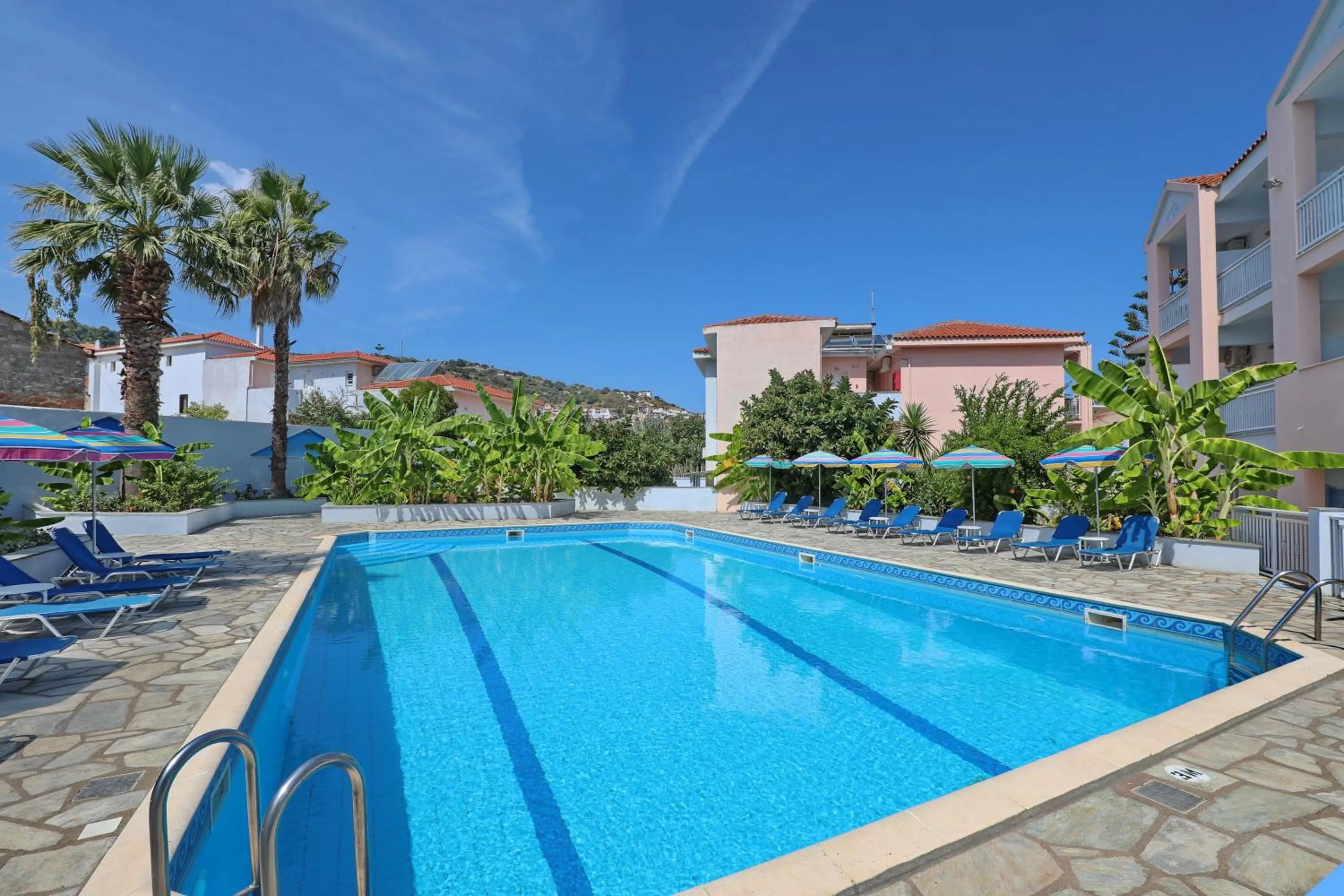 Swimming pool in Dolphin Hotel