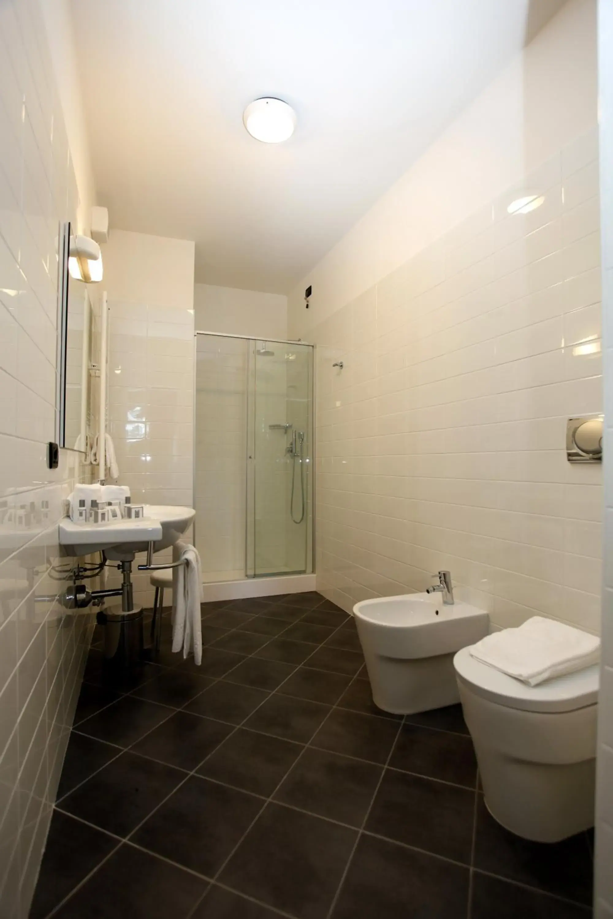 Bathroom in Hotel Lido