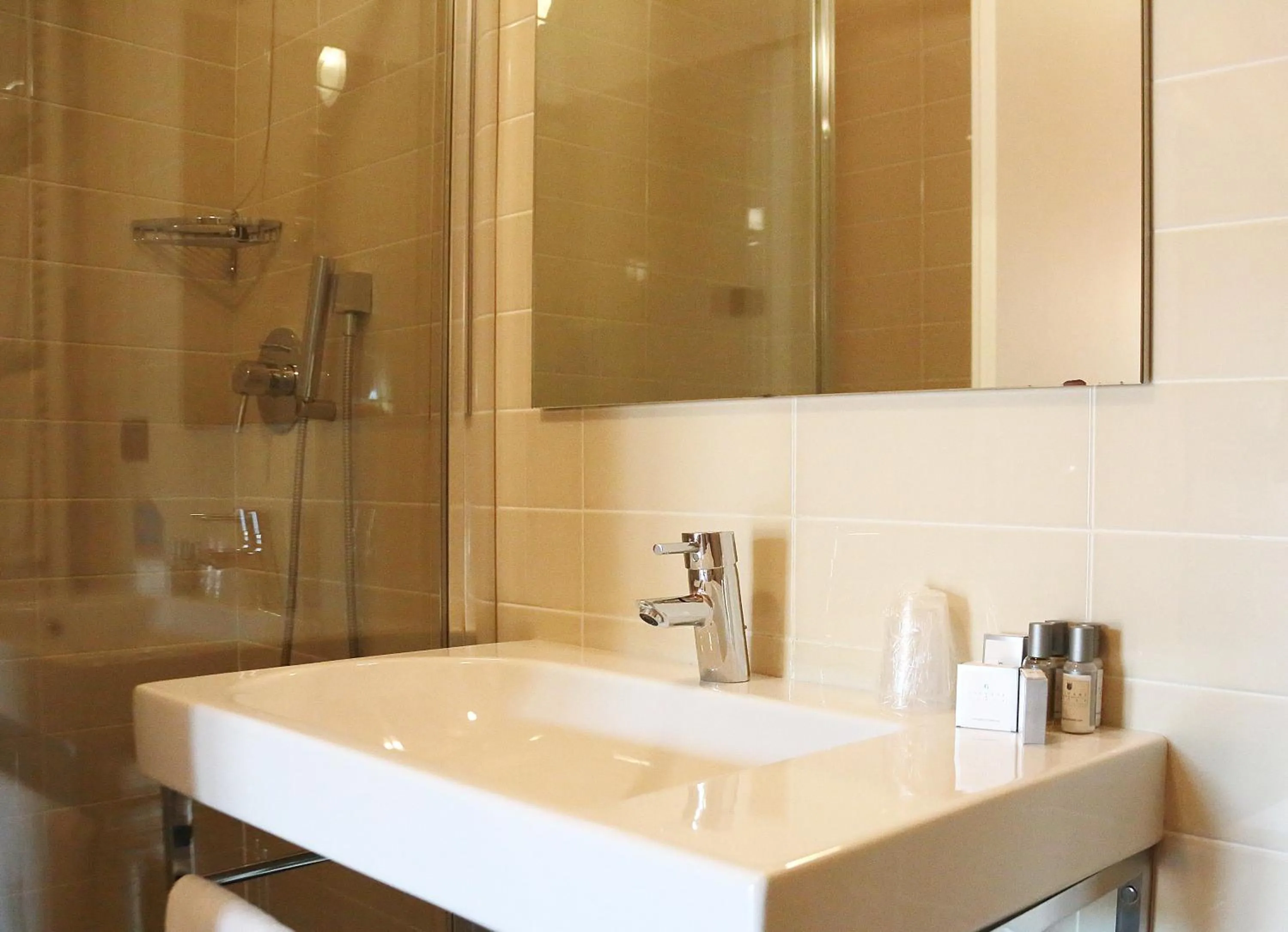 Bathroom in Hotel Lido