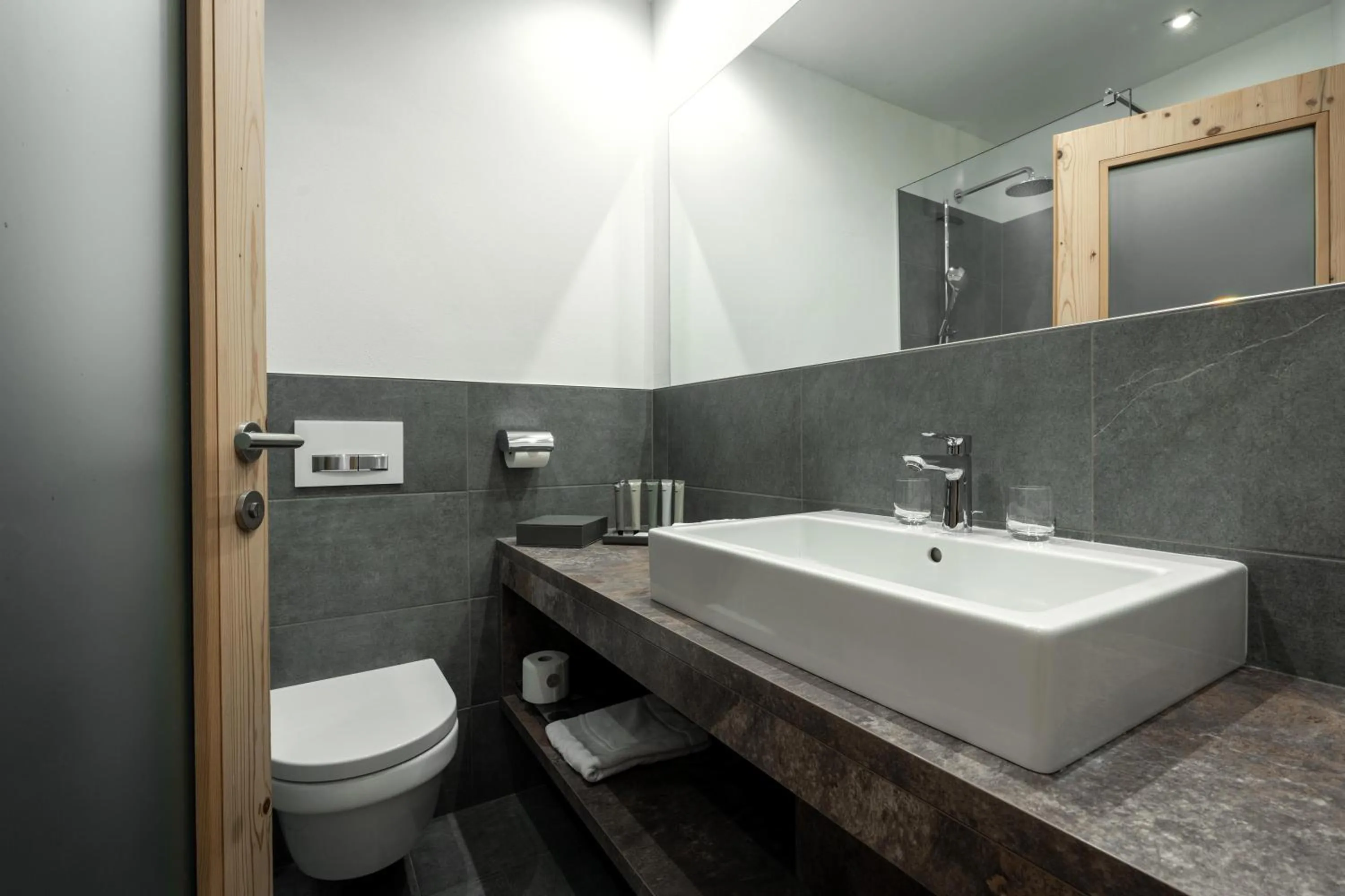 Bathroom in Hotel Hubertus
