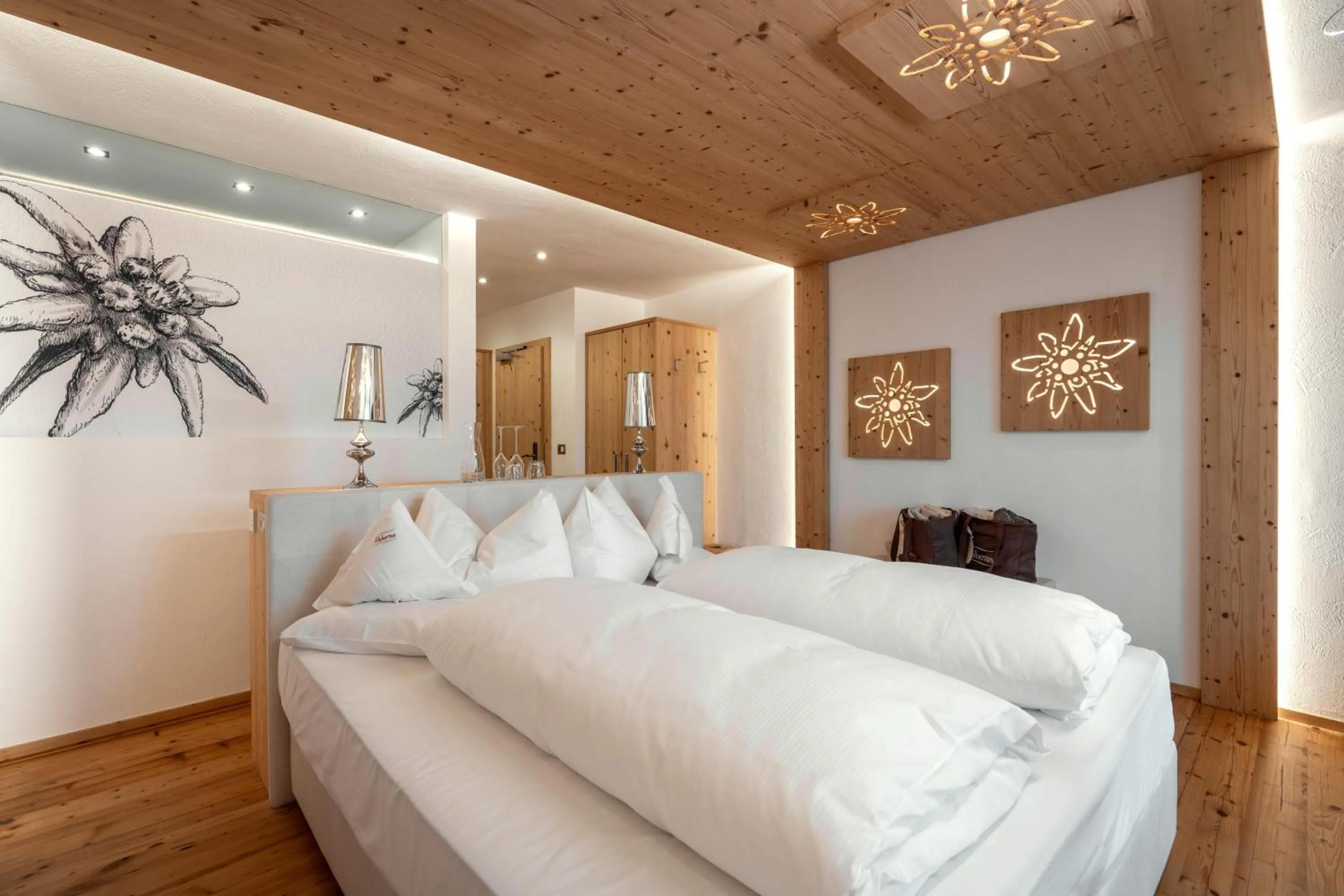 Photo of the whole room, Bed in Hotel Hubertus