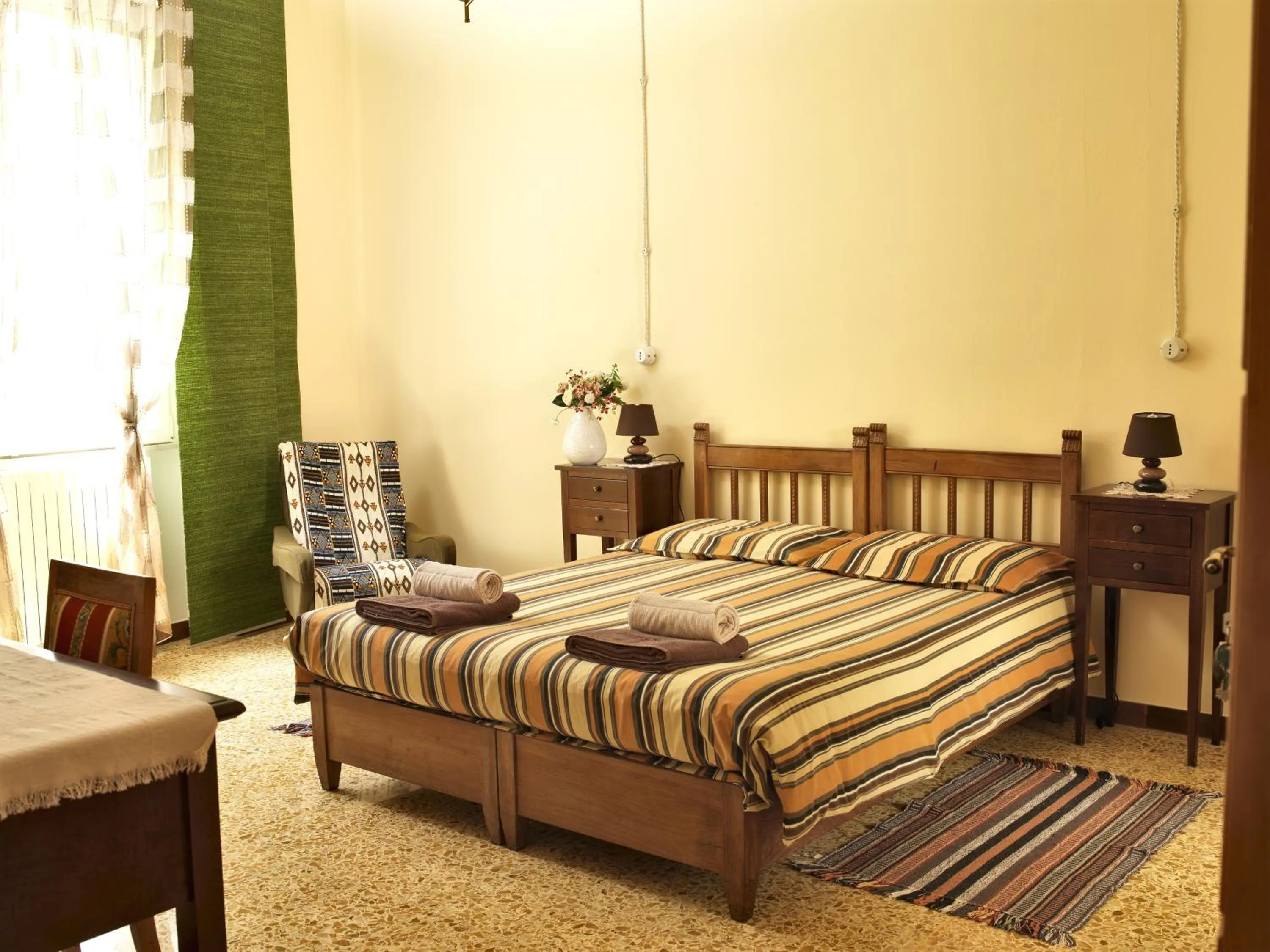 Decorative detail, Bed in Domo Silvia E Paolo