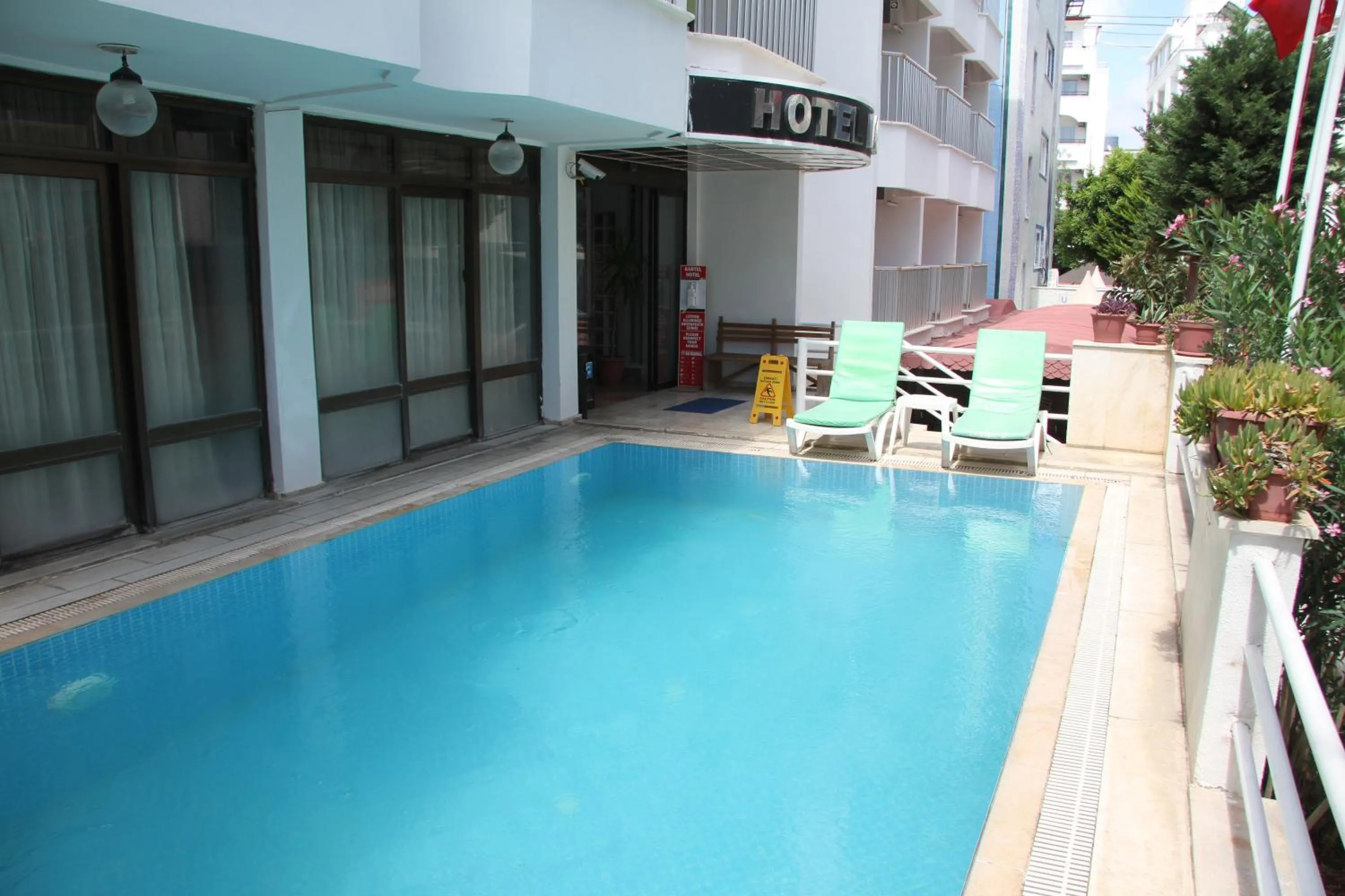 Swimming pool in Kartel Hotel
