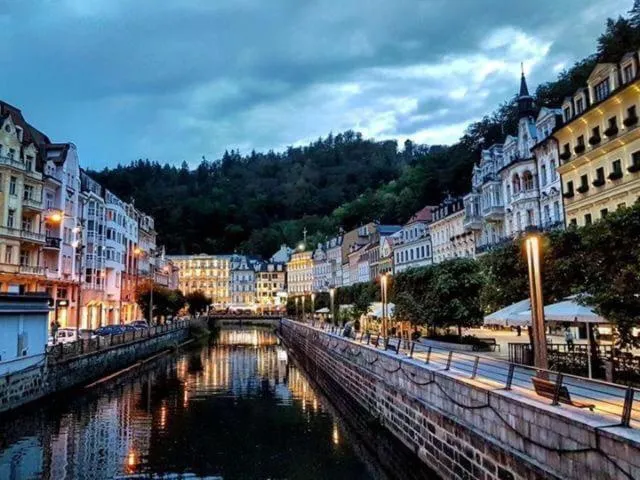 Slunecni Lazne Apartments