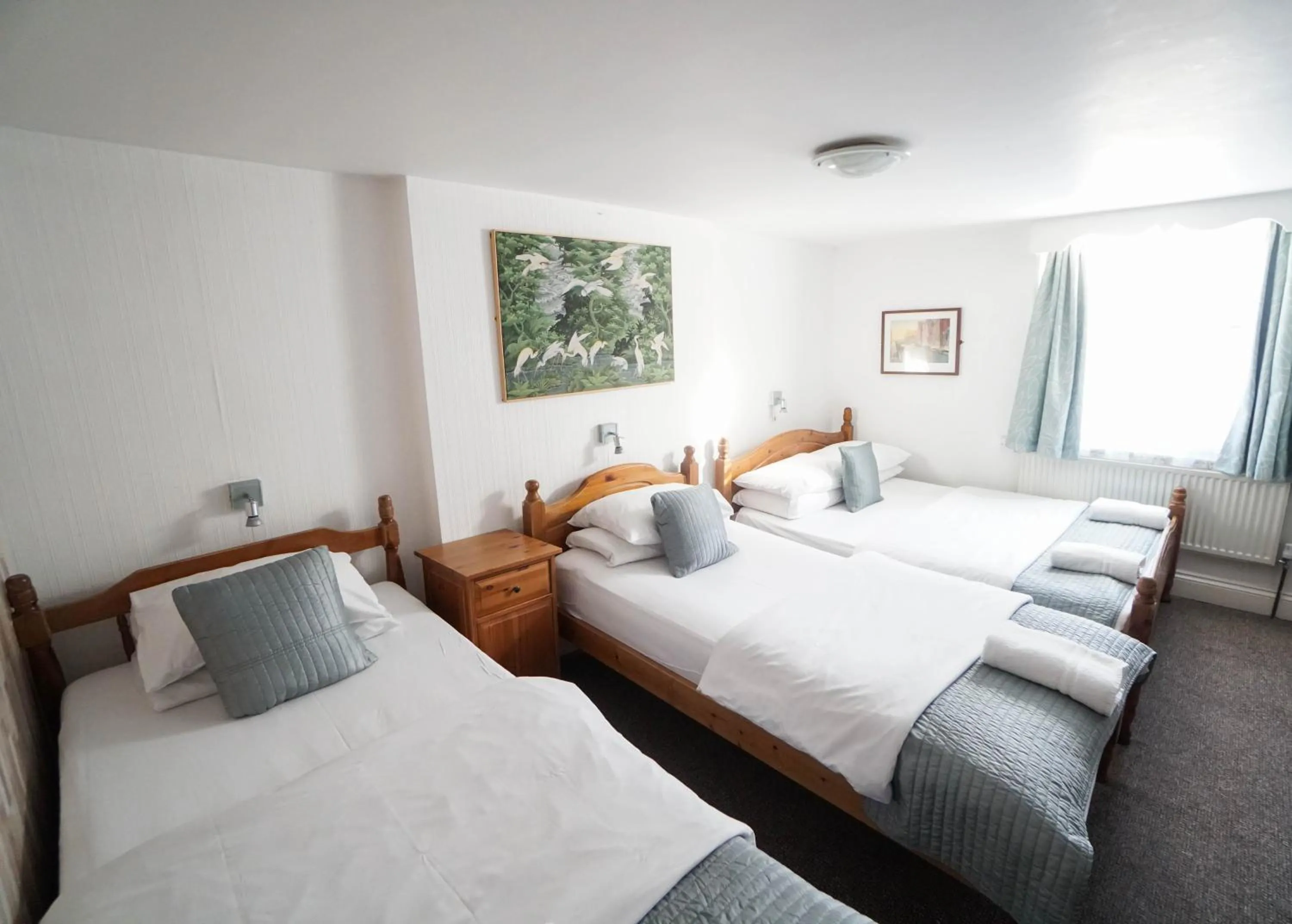 Bedroom, Bed in St Athans Hotel